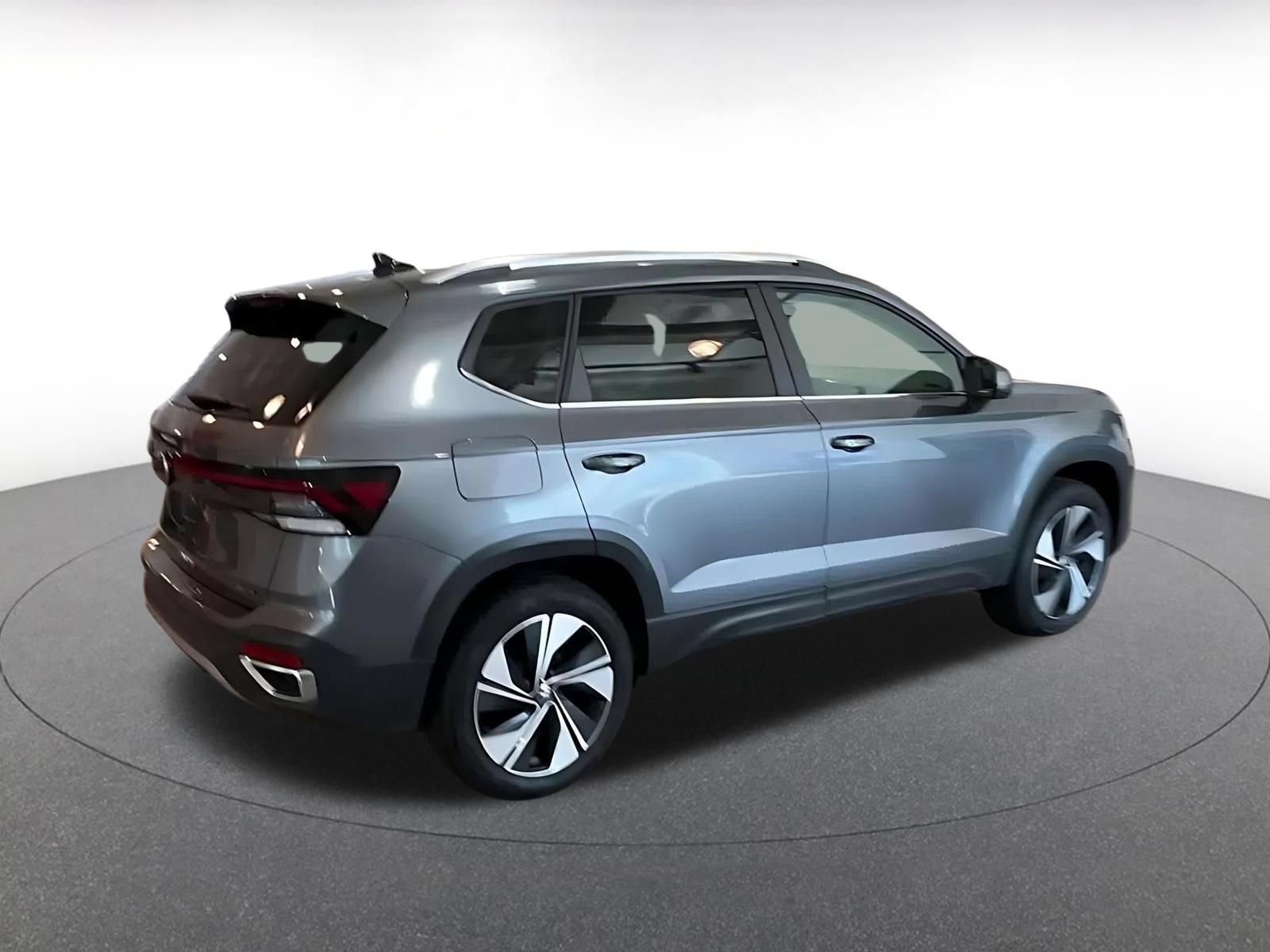 Thumbnail: 2026 Volkswagen Taos - 10