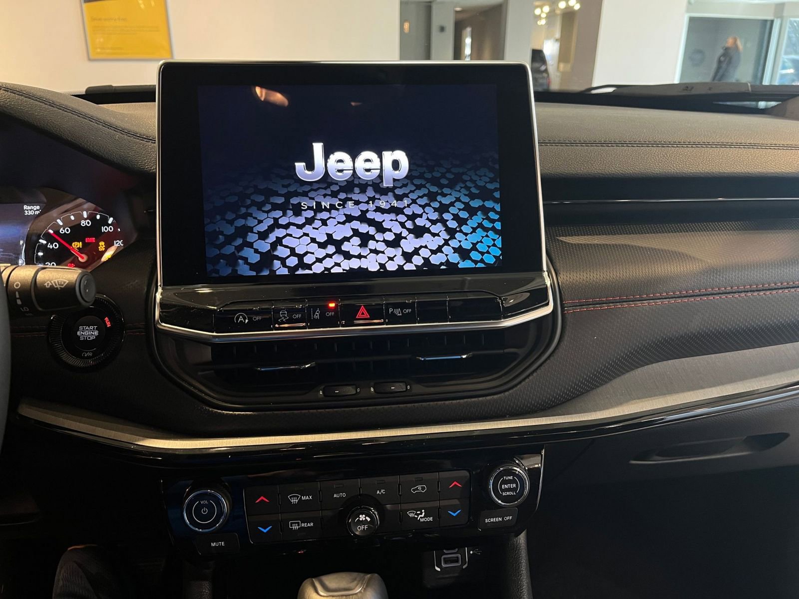 Thumbnail: 2025 Jeep Compass - 17