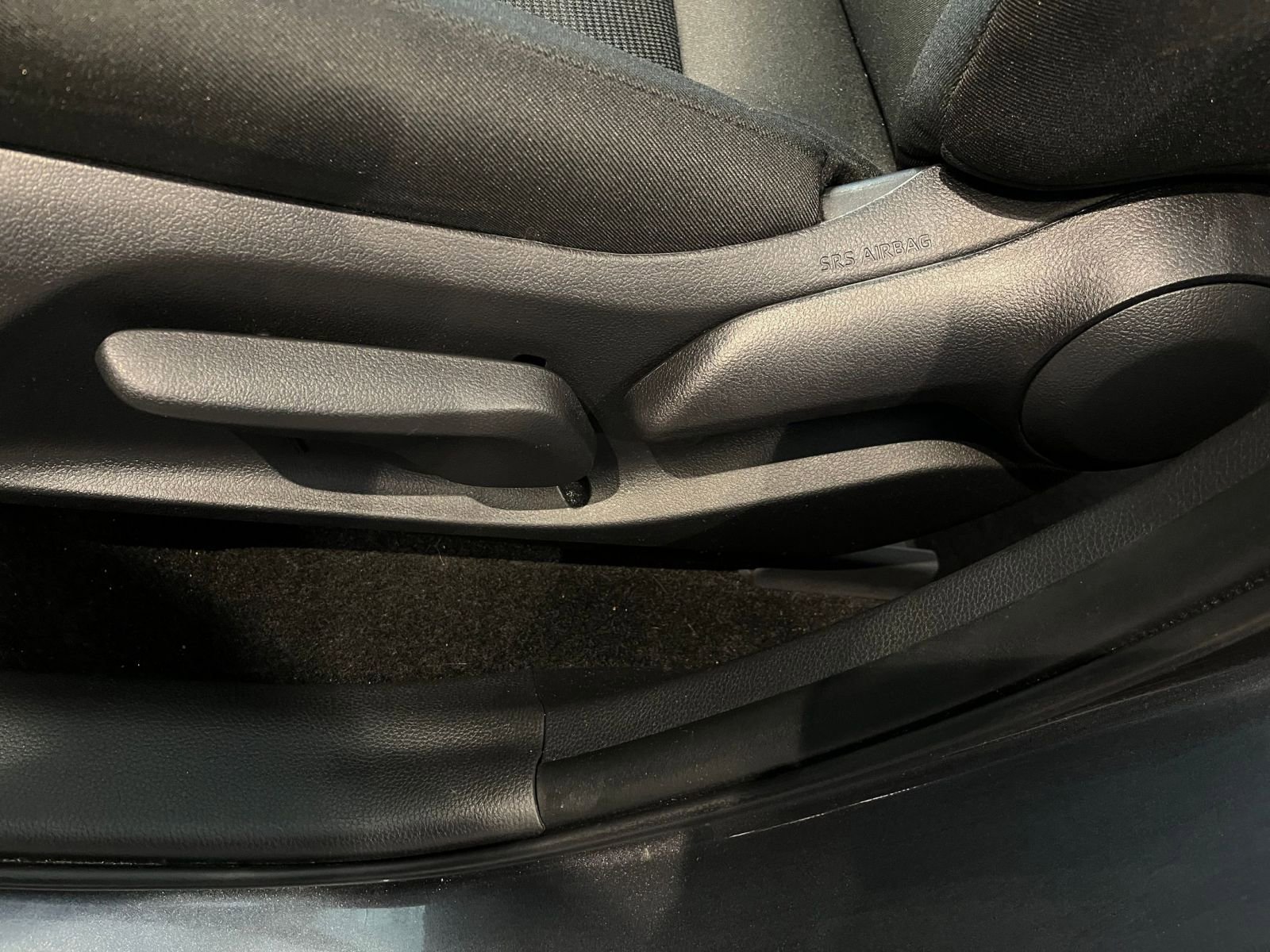 Thumbnail: 2025 Toyota RAV4 - 22