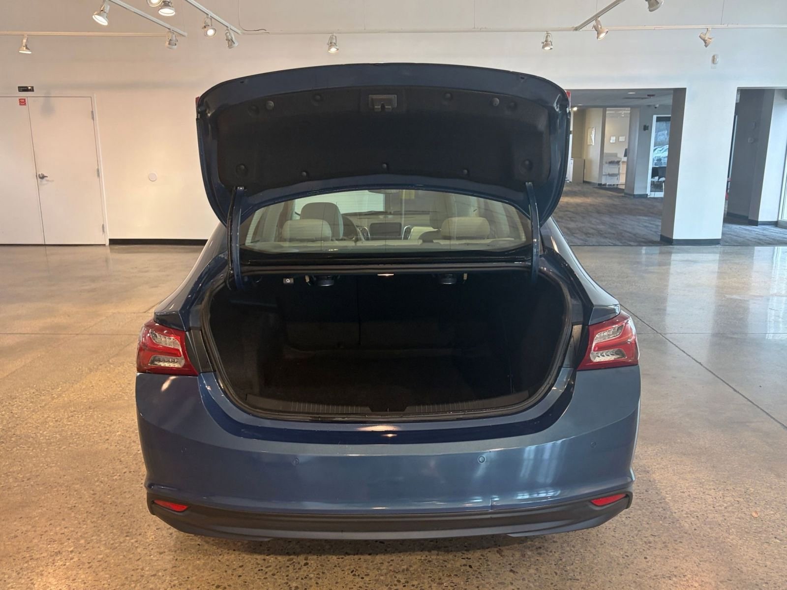 Thumbnail: 2024 Chevrolet Malibu - 31