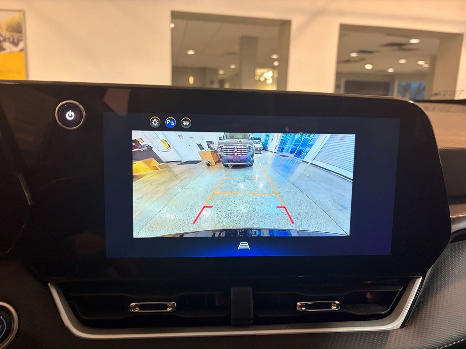 Thumbnail: 2025 Chevrolet Equinox - 17