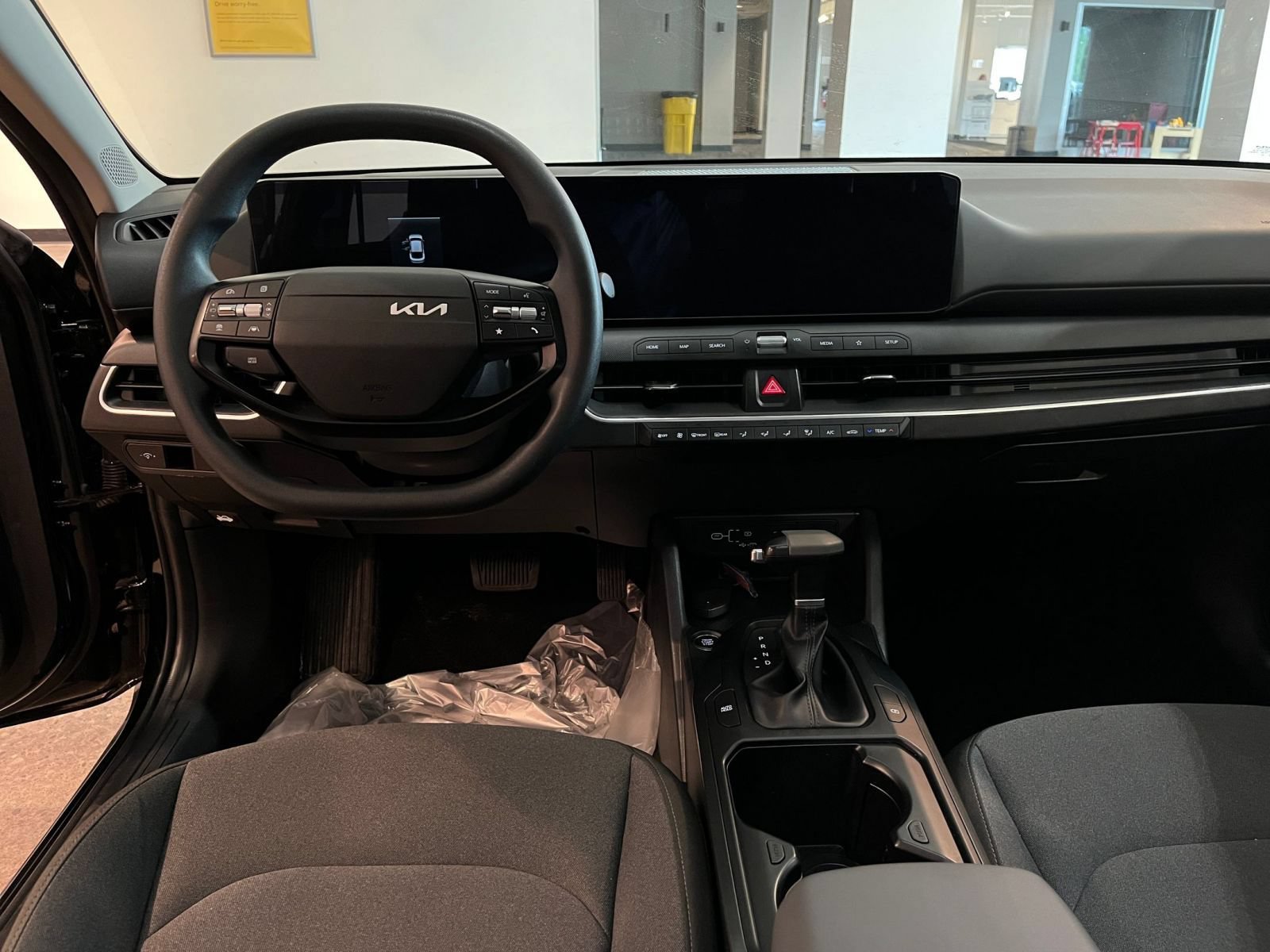 Thumbnail: 2025 Kia K4 - 34