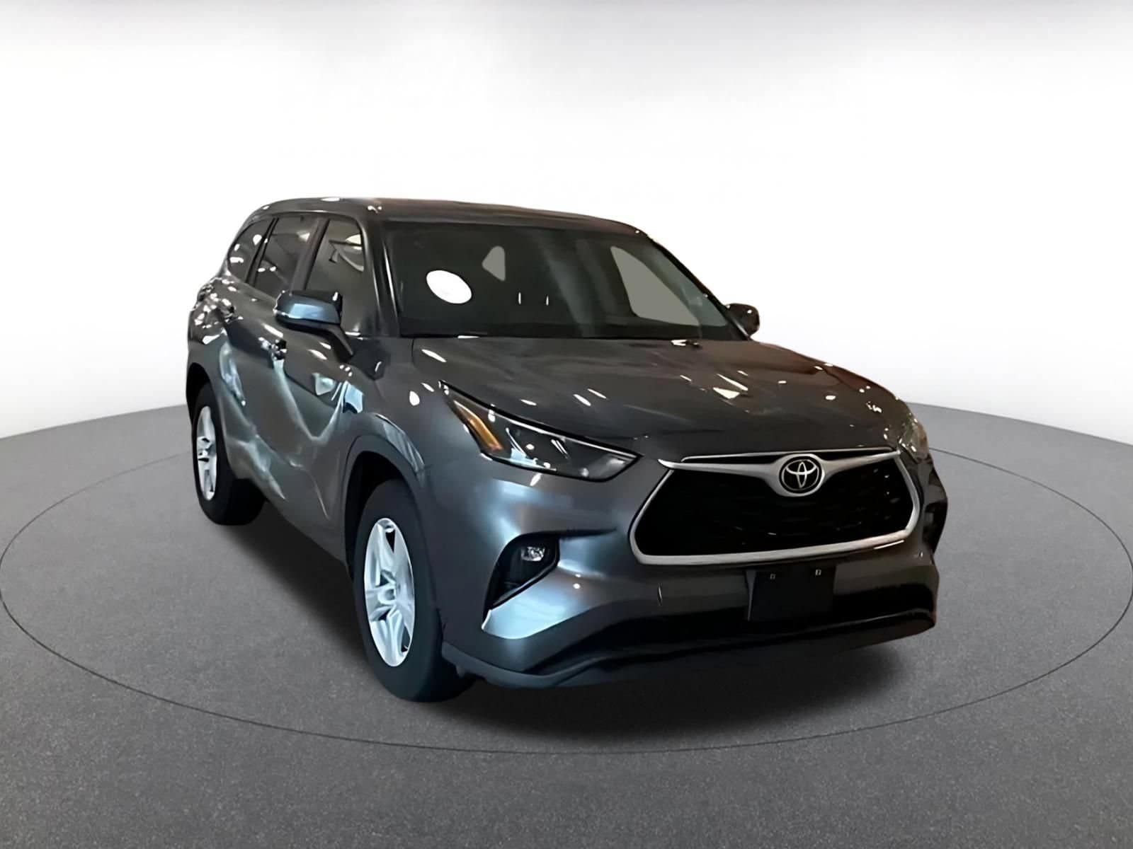 Thumbnail: 2025 Toyota Highlander - 3
