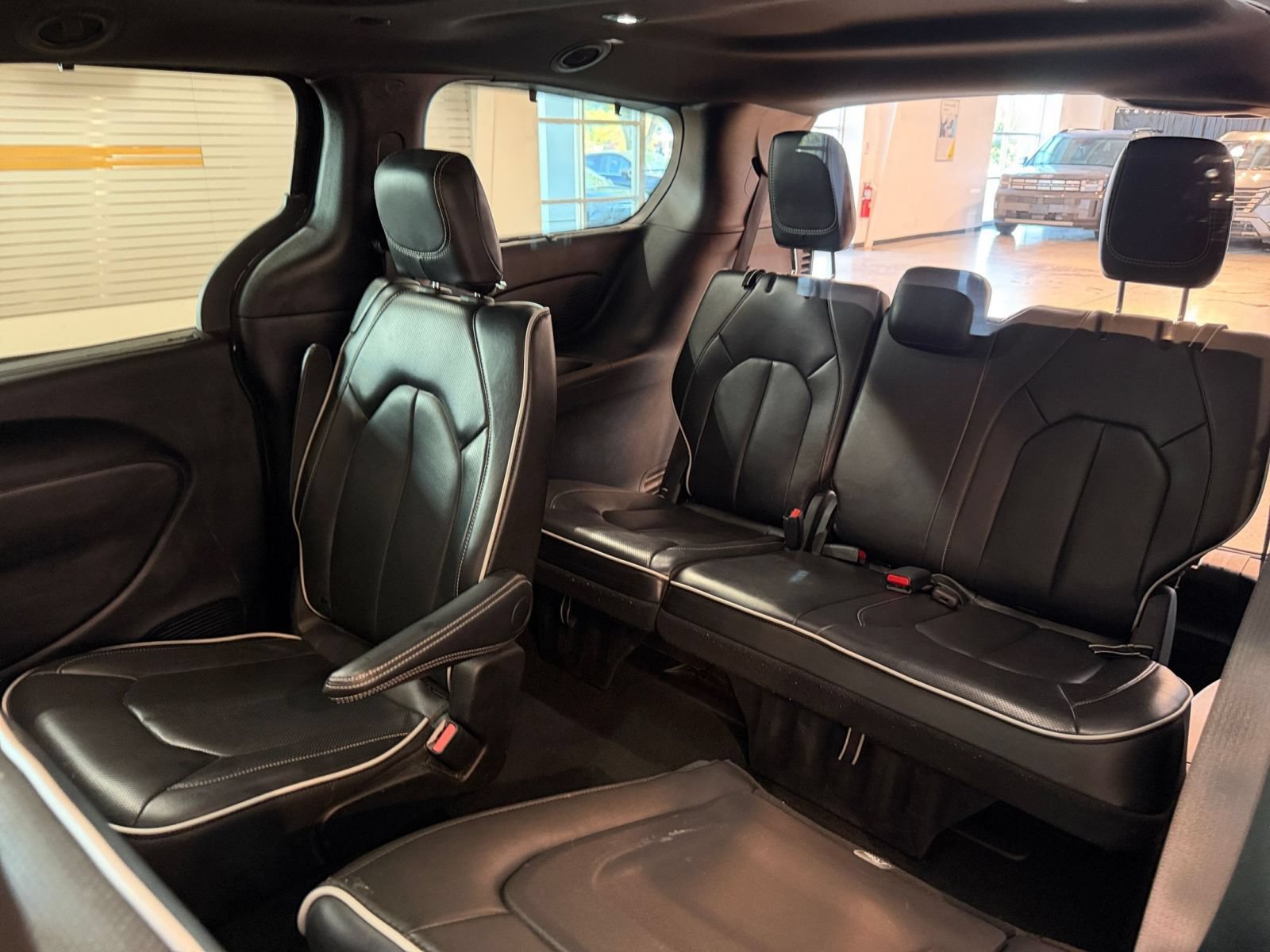 Thumbnail: 2025 Chrysler Pacifica - 27