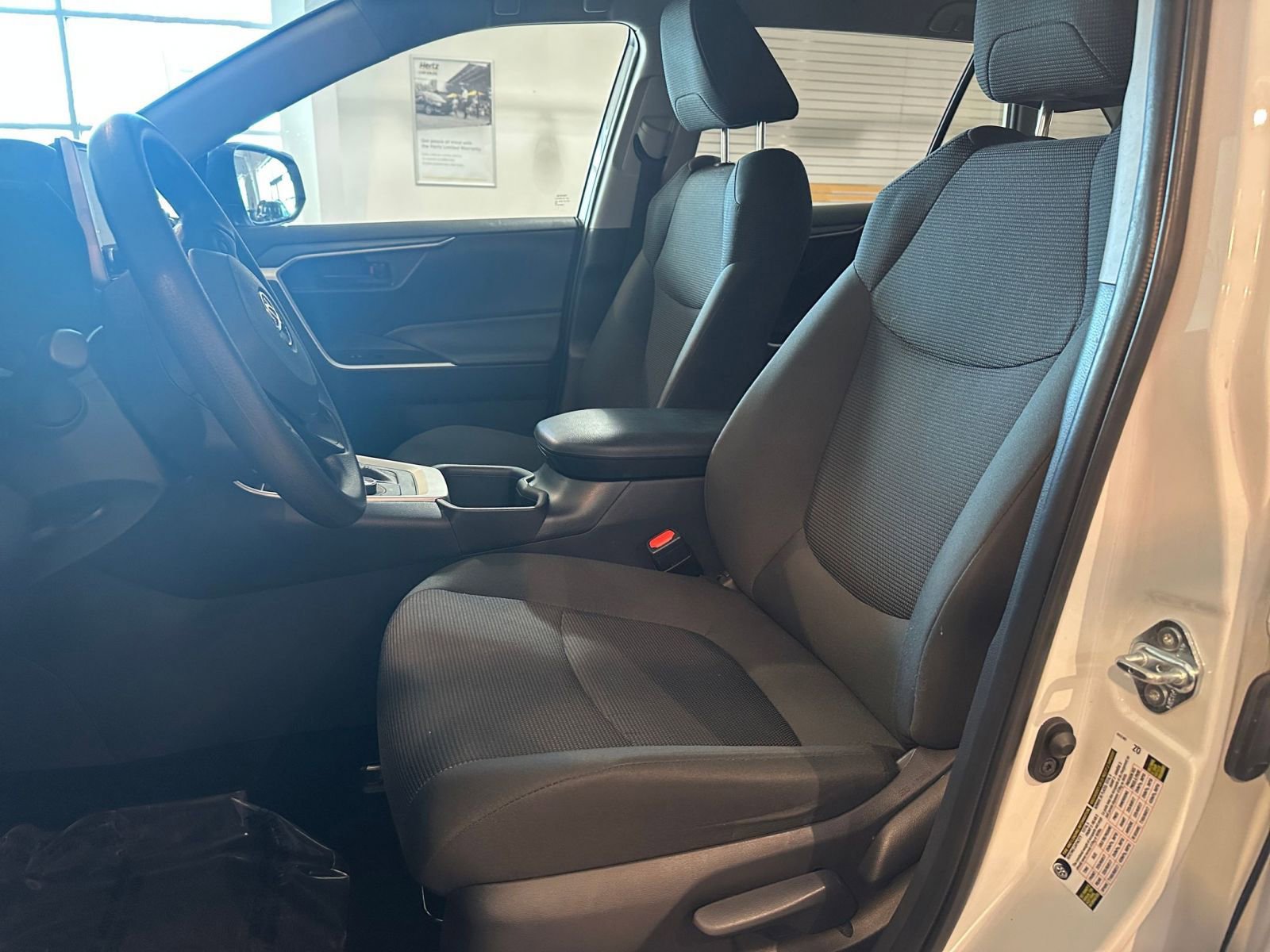 Thumbnail: 2025 Toyota RAV4 - 25