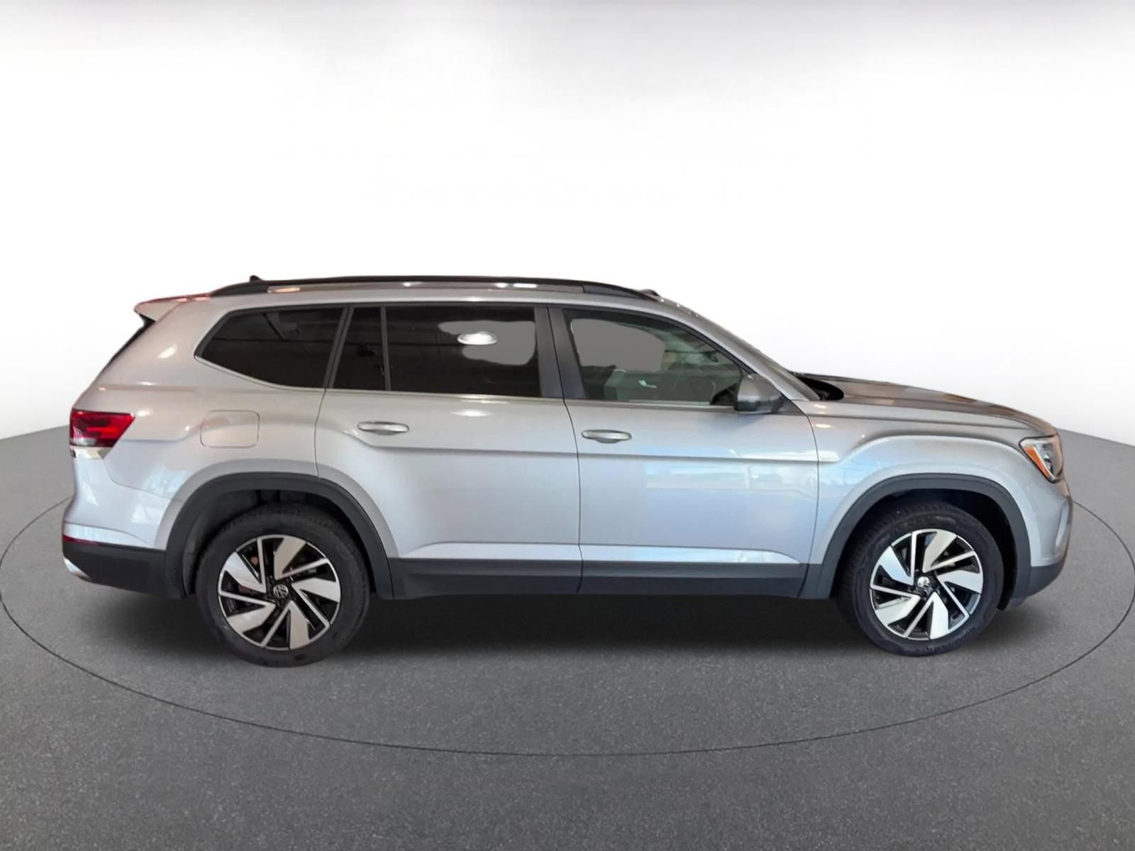 Thumbnail: 2025 Volkswagen Atlas - 16