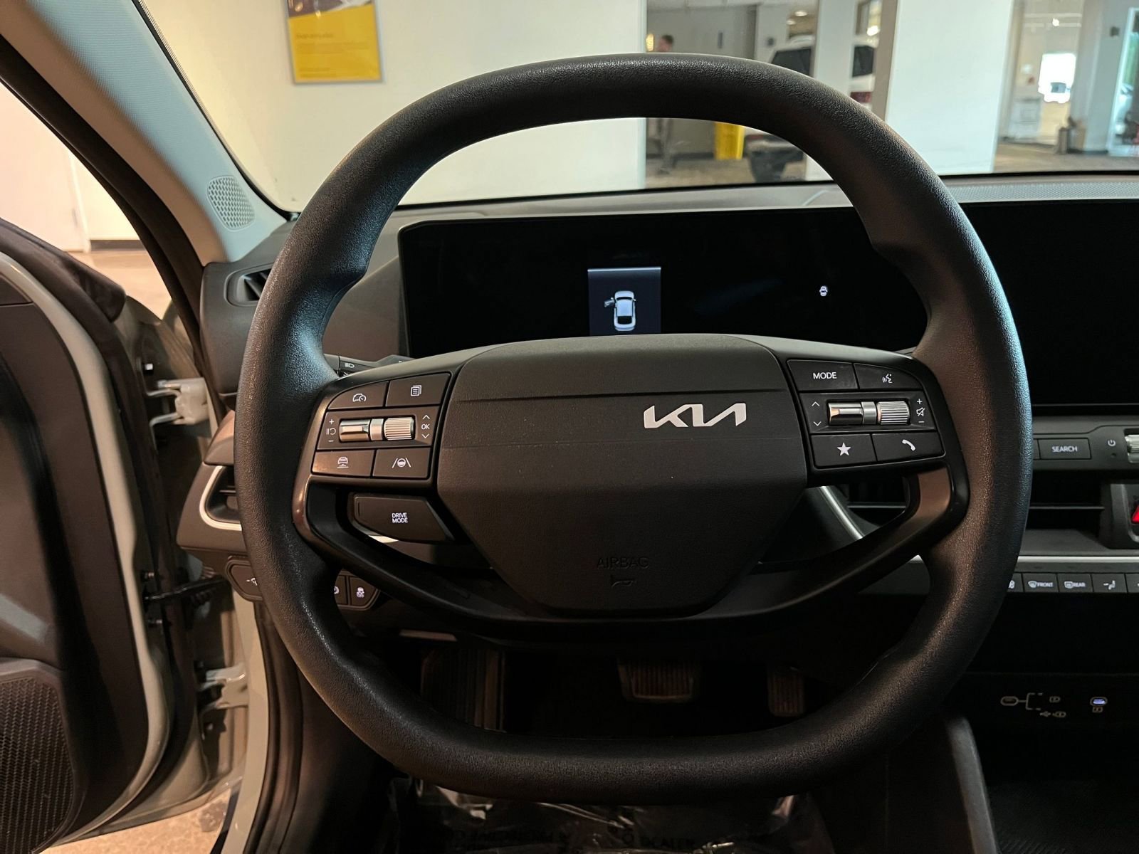 Thumbnail: 2025 Kia K4 - 28