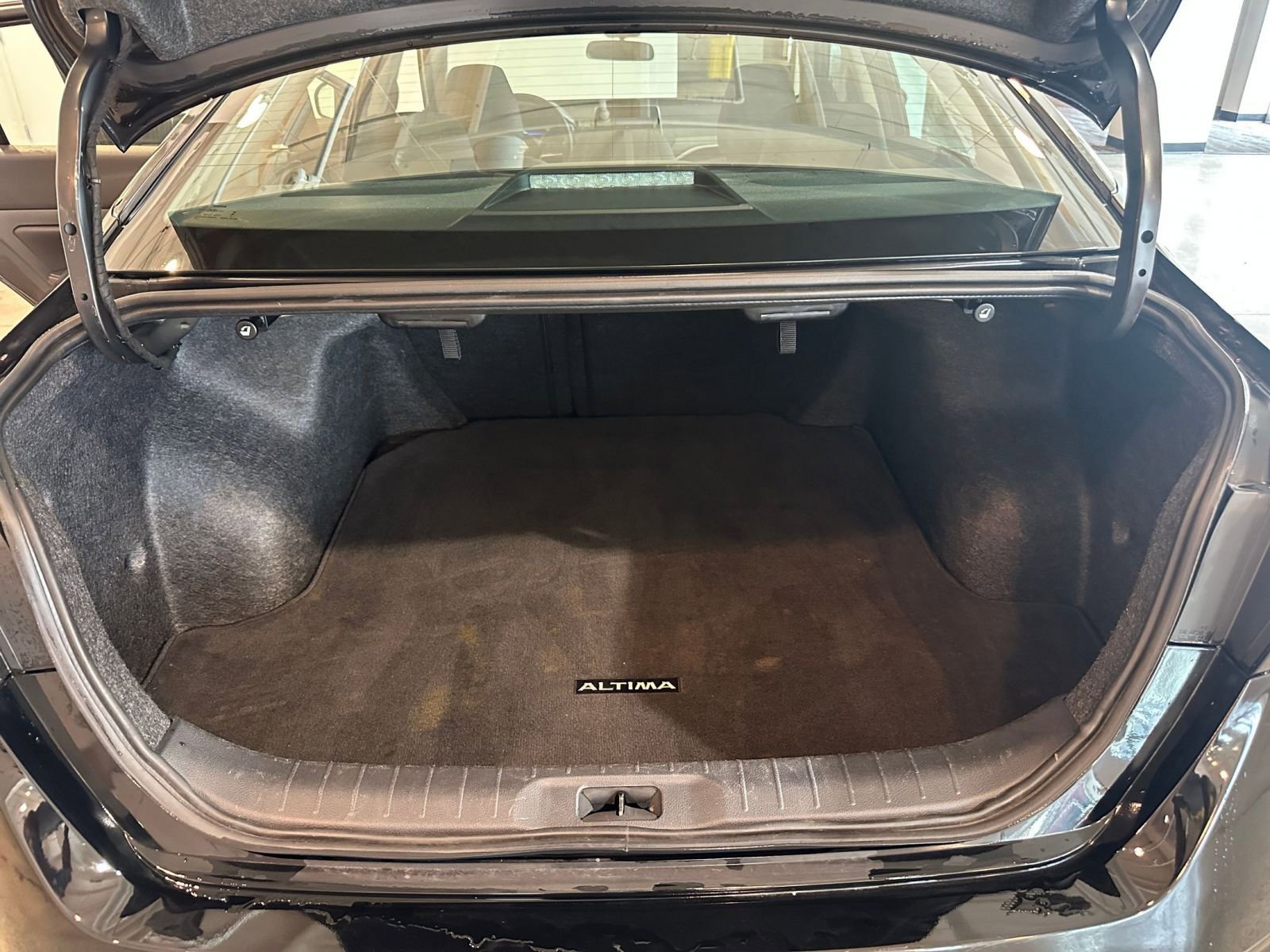 Thumbnail: 2025 Nissan Altima - 30