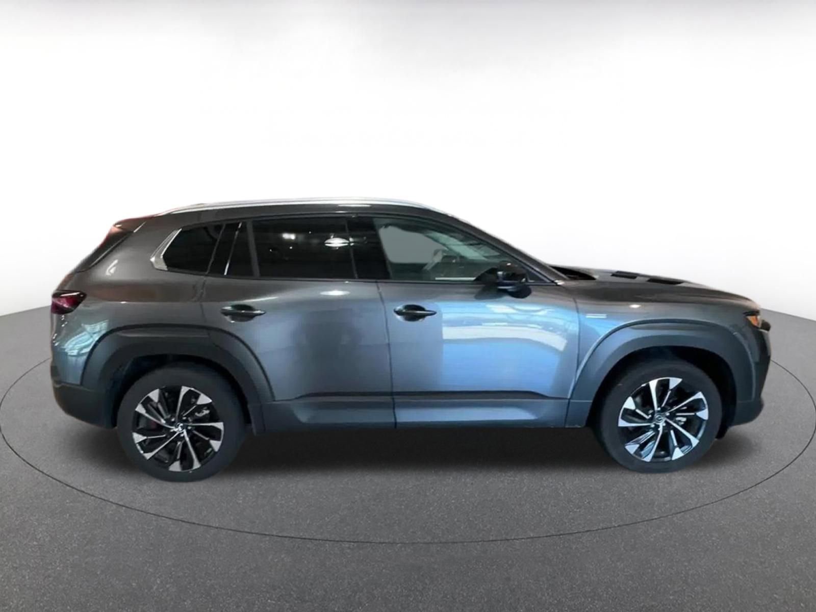 Thumbnail: 2025 Mazda CX-50 - 14