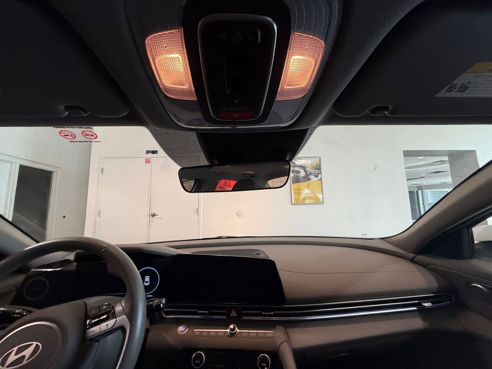 Thumbnail: 2025 Hyundai Elantra - 32