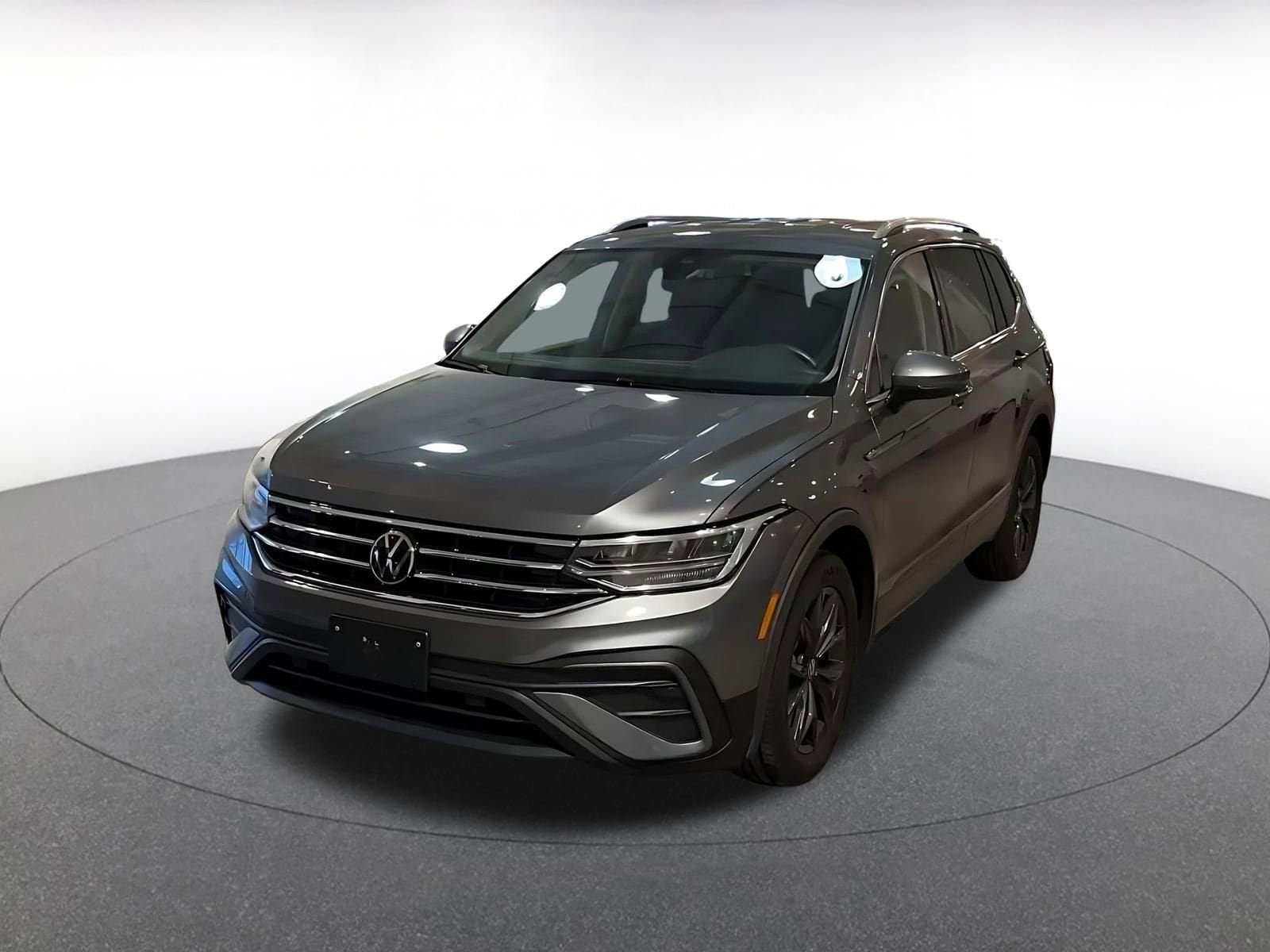 Thumbnail: 2024 Volkswagen Tiguan - 7