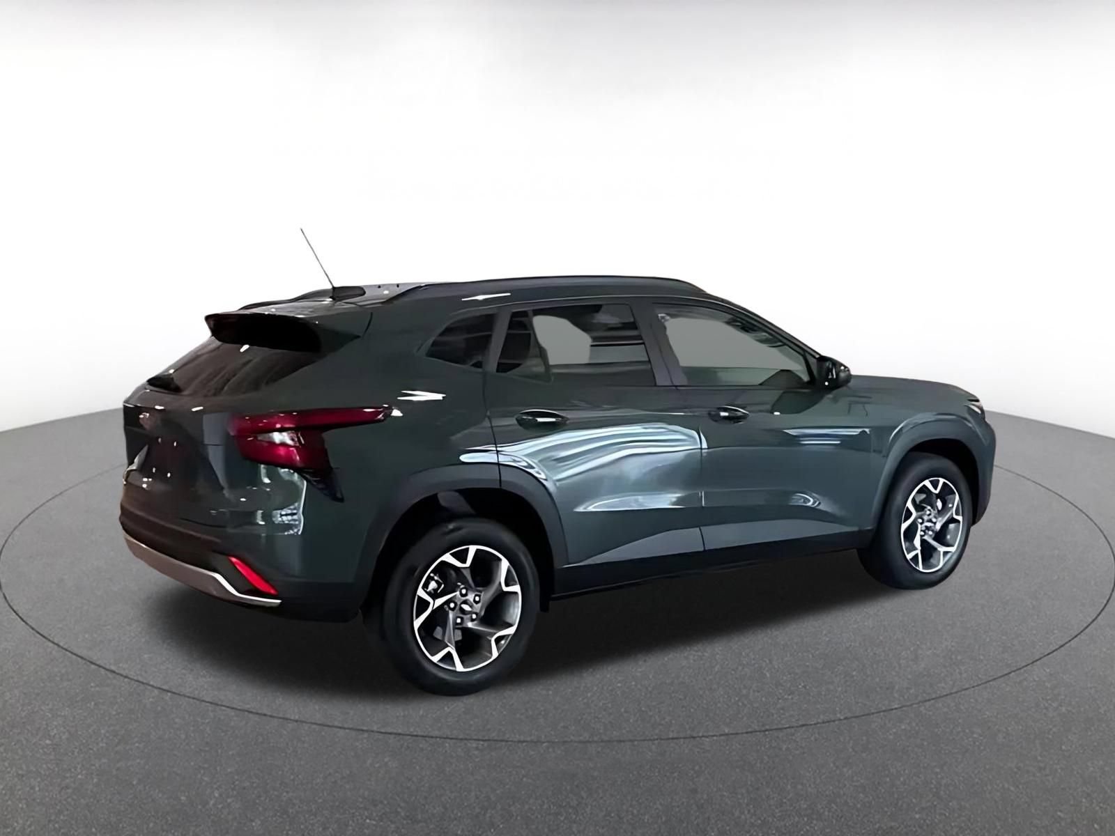 Thumbnail: 2025 Chevrolet Trax - 10