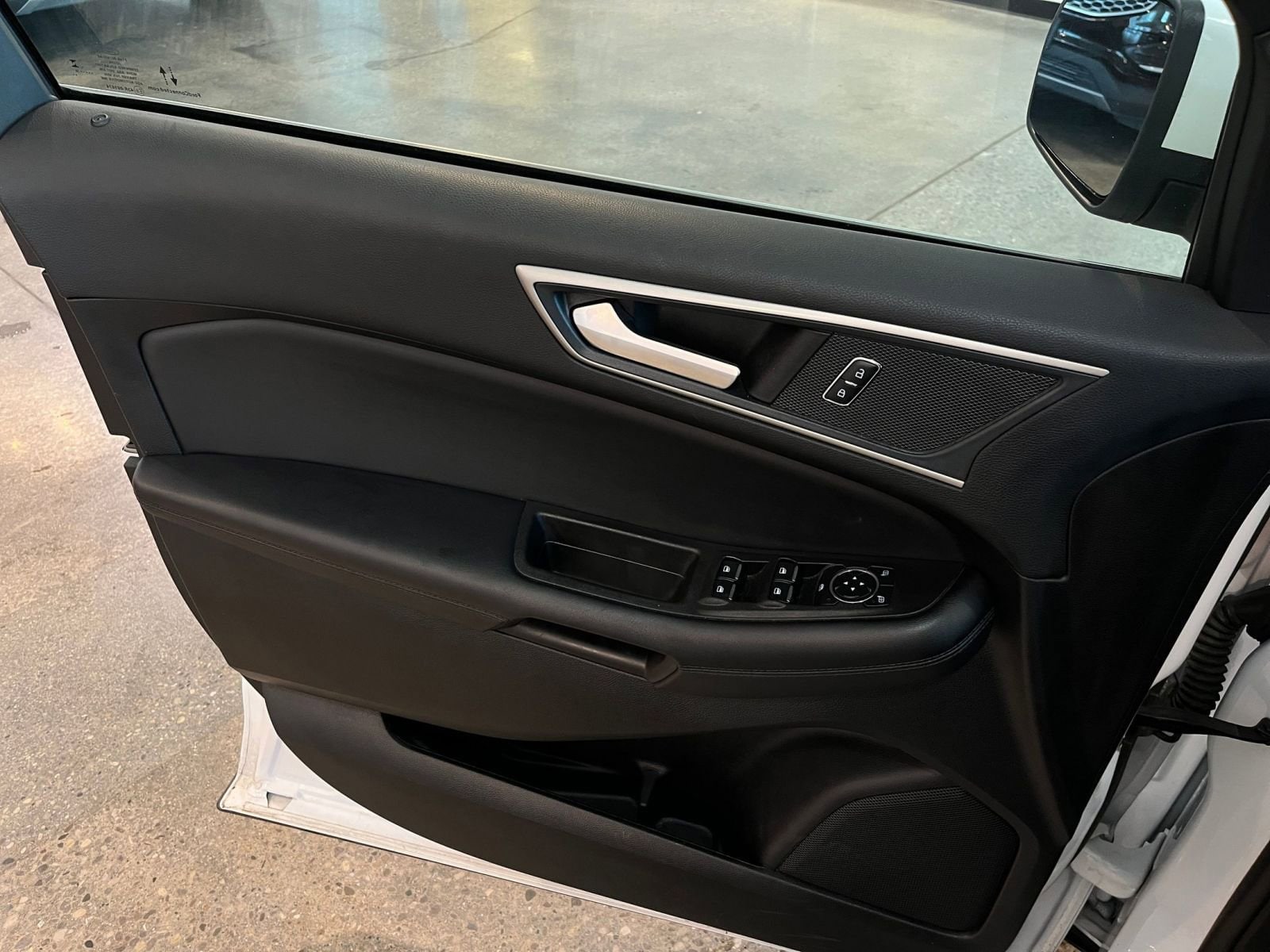 Thumbnail: 2024 Ford Edge - 20