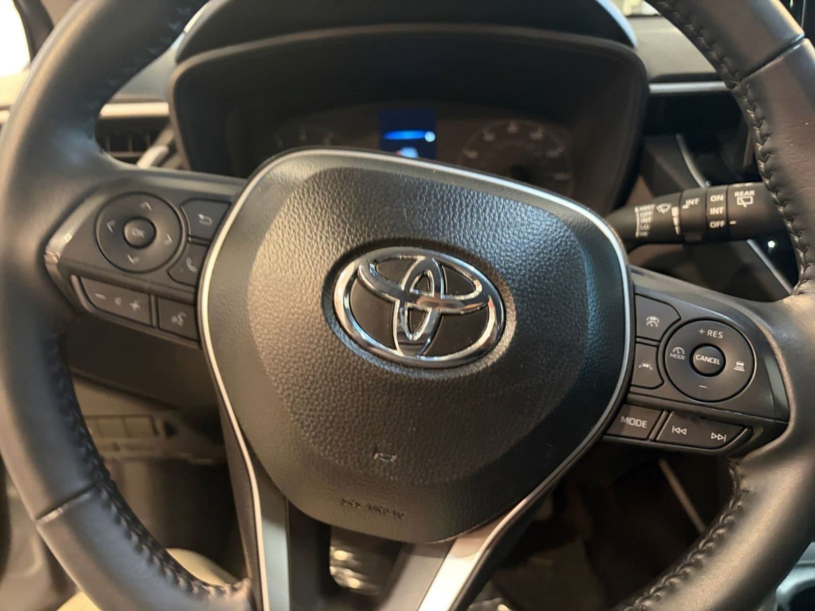 Thumbnail: 2025 Toyota Corolla Cross - 27