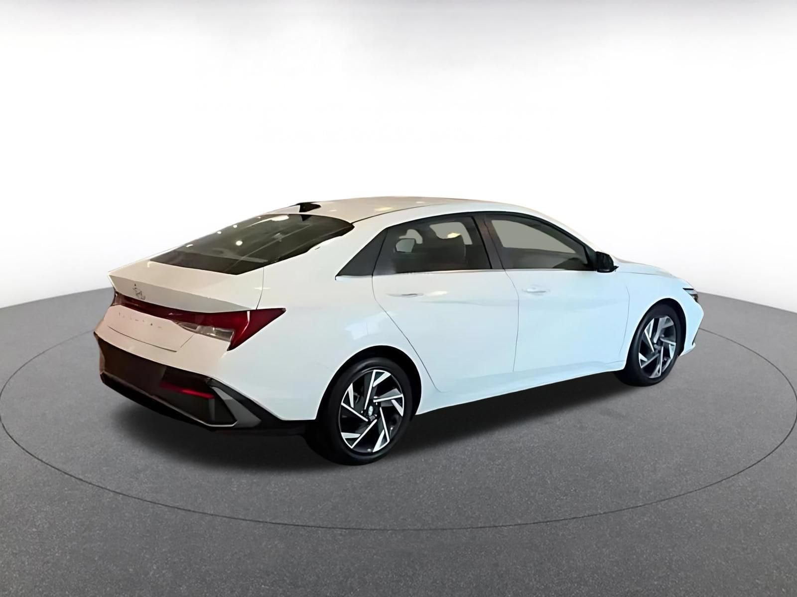 Thumbnail: 2025 Hyundai Elantra - 11