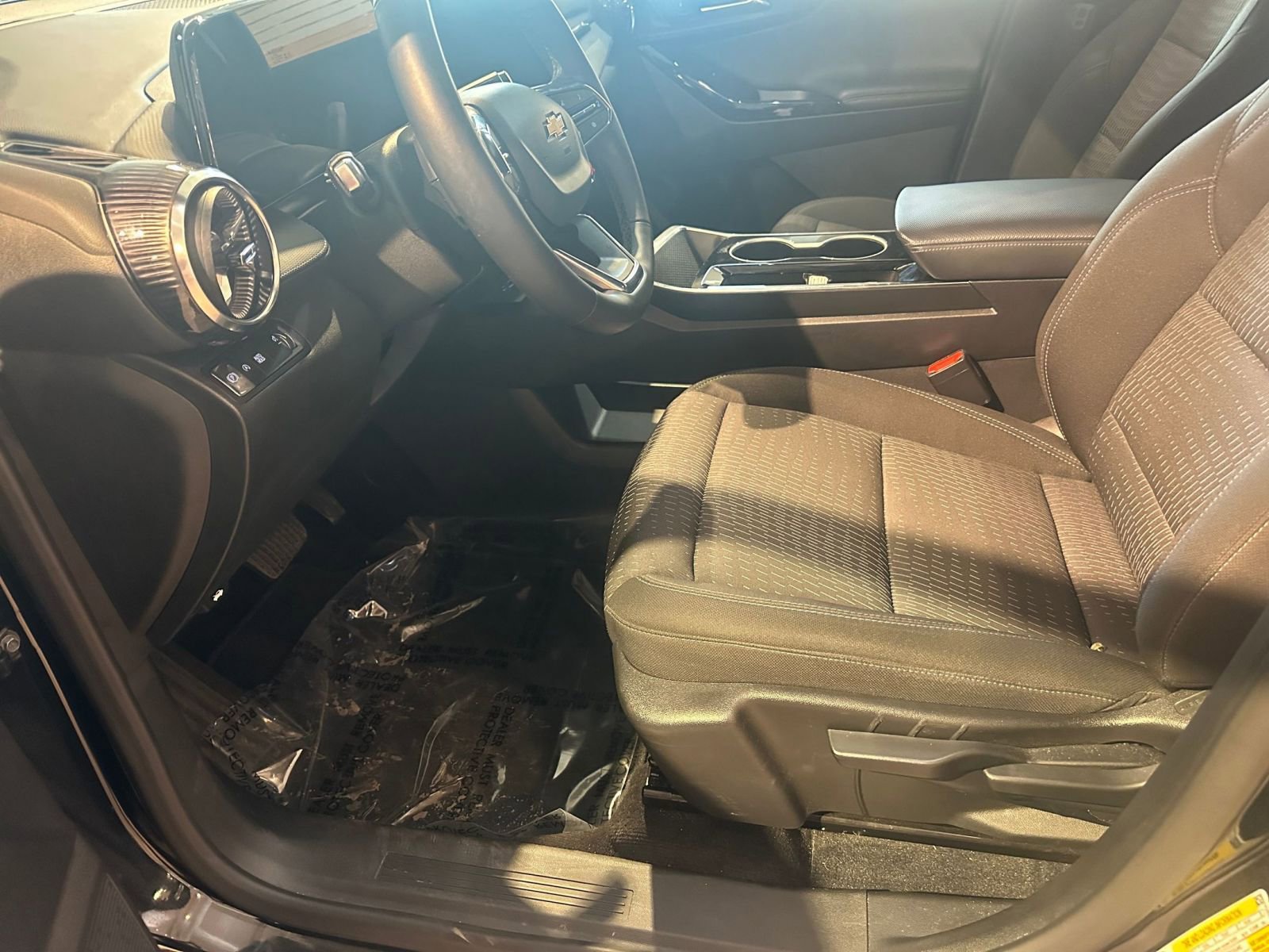 Thumbnail: 2025 Chevrolet Equinox - 23