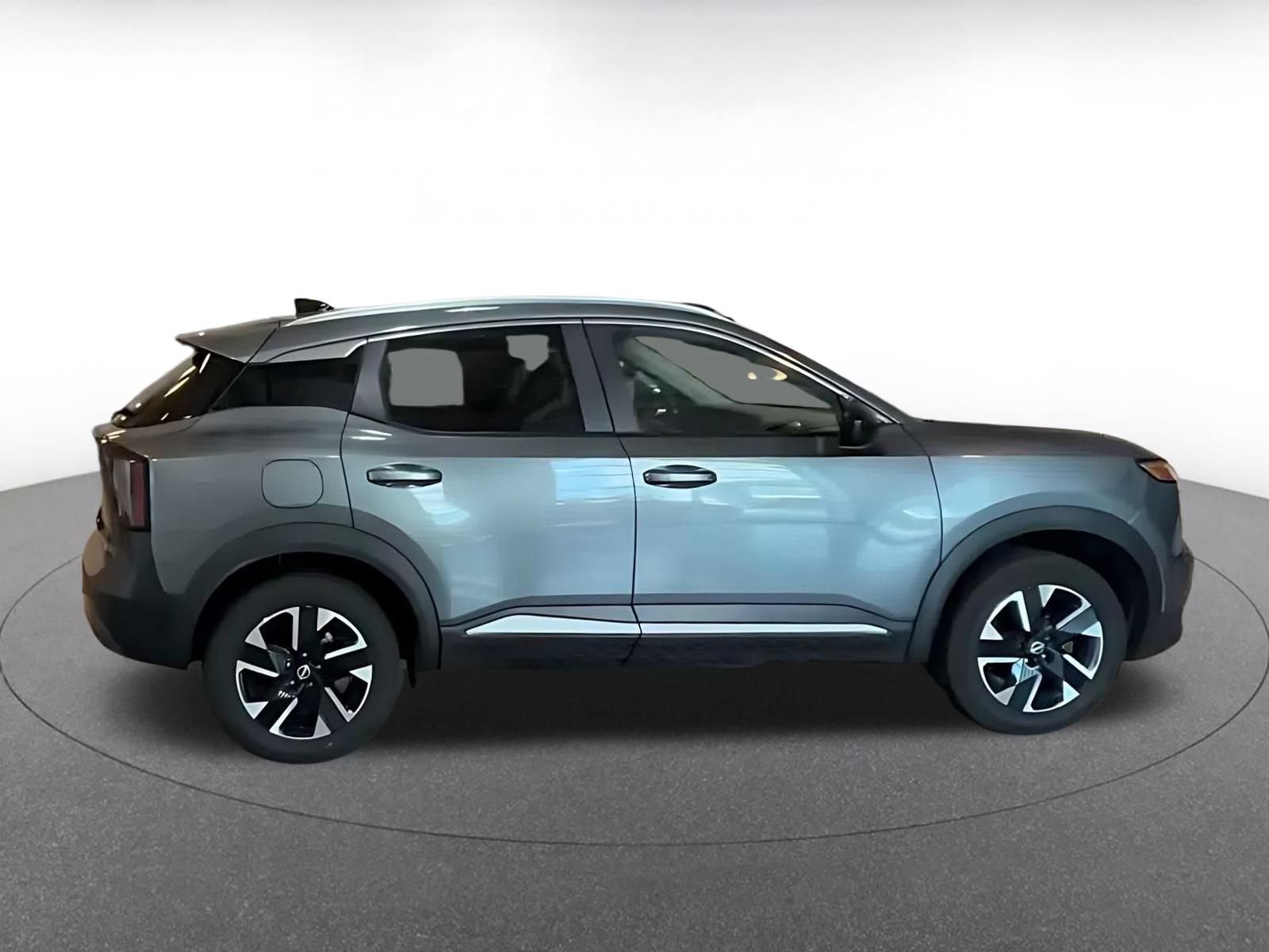 Thumbnail: 2026 Nissan Kicks - 16