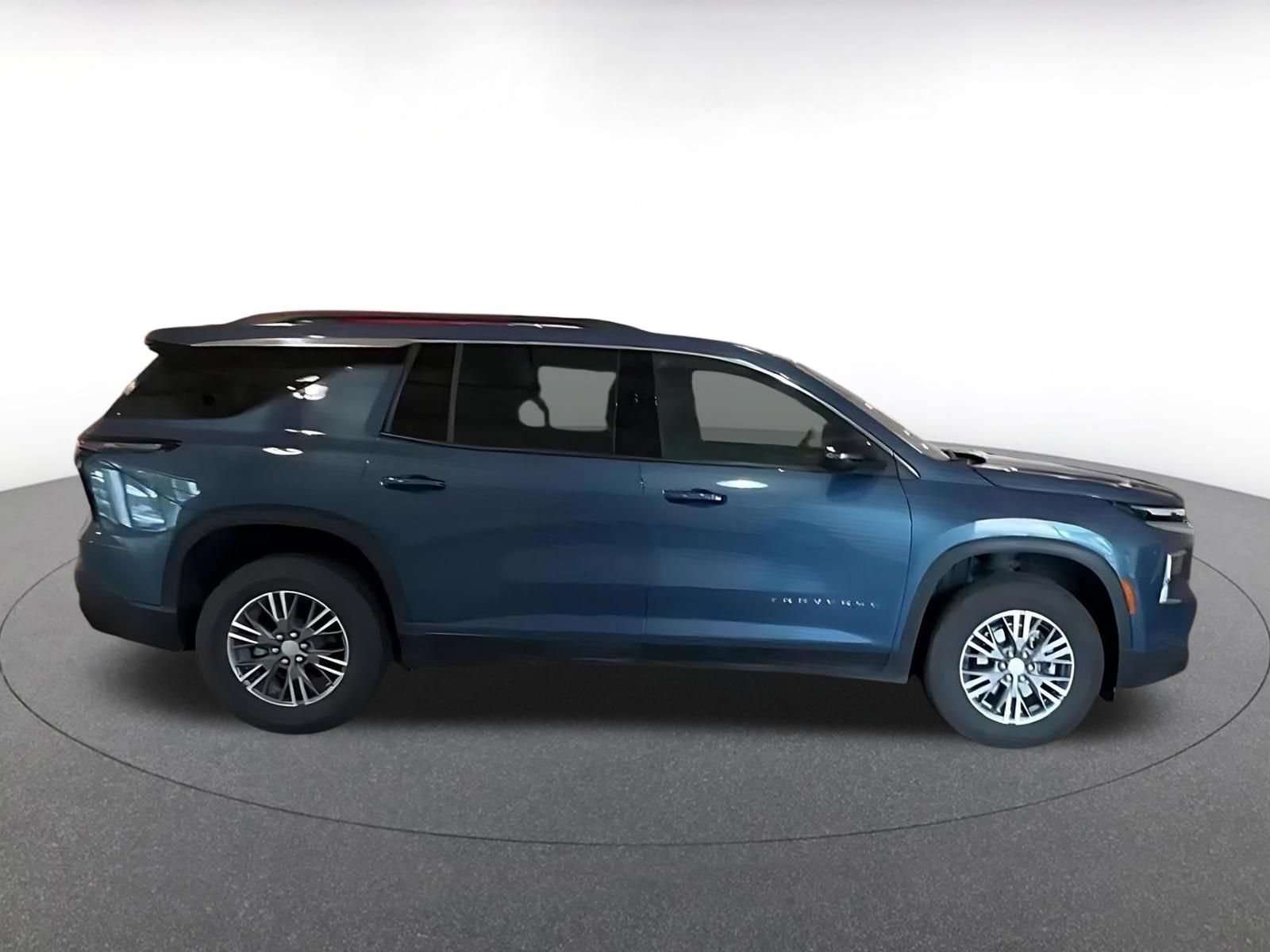 Thumbnail: 2025 Chevrolet Traverse - 14