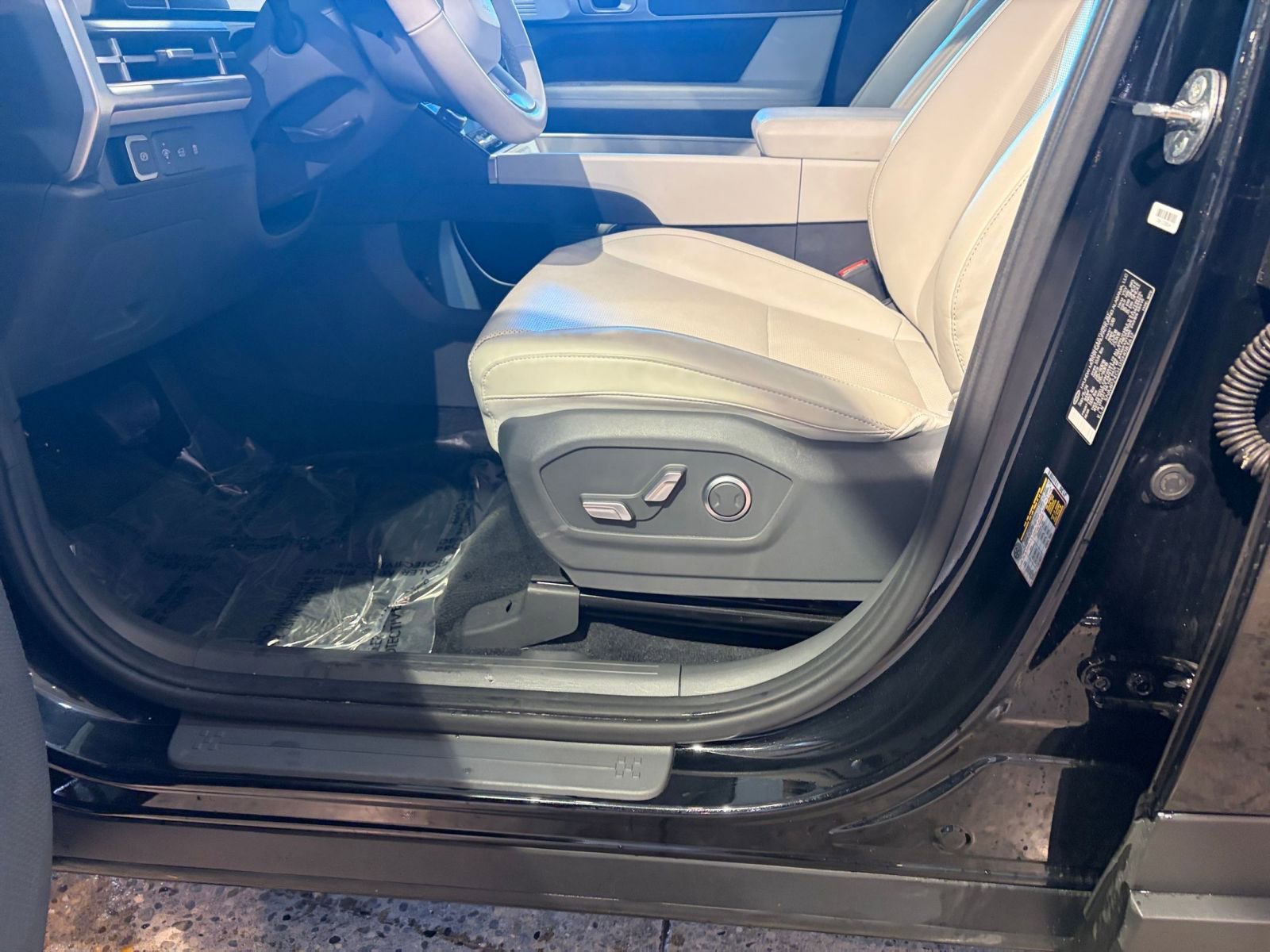 Thumbnail: 2025 Hyundai Santa Fe - 25