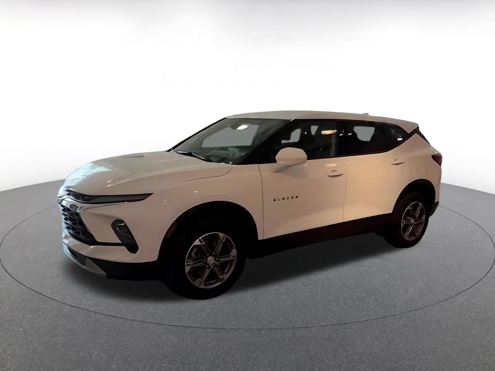 Thumbnail: 2025 Chevrolet Blazer - 8