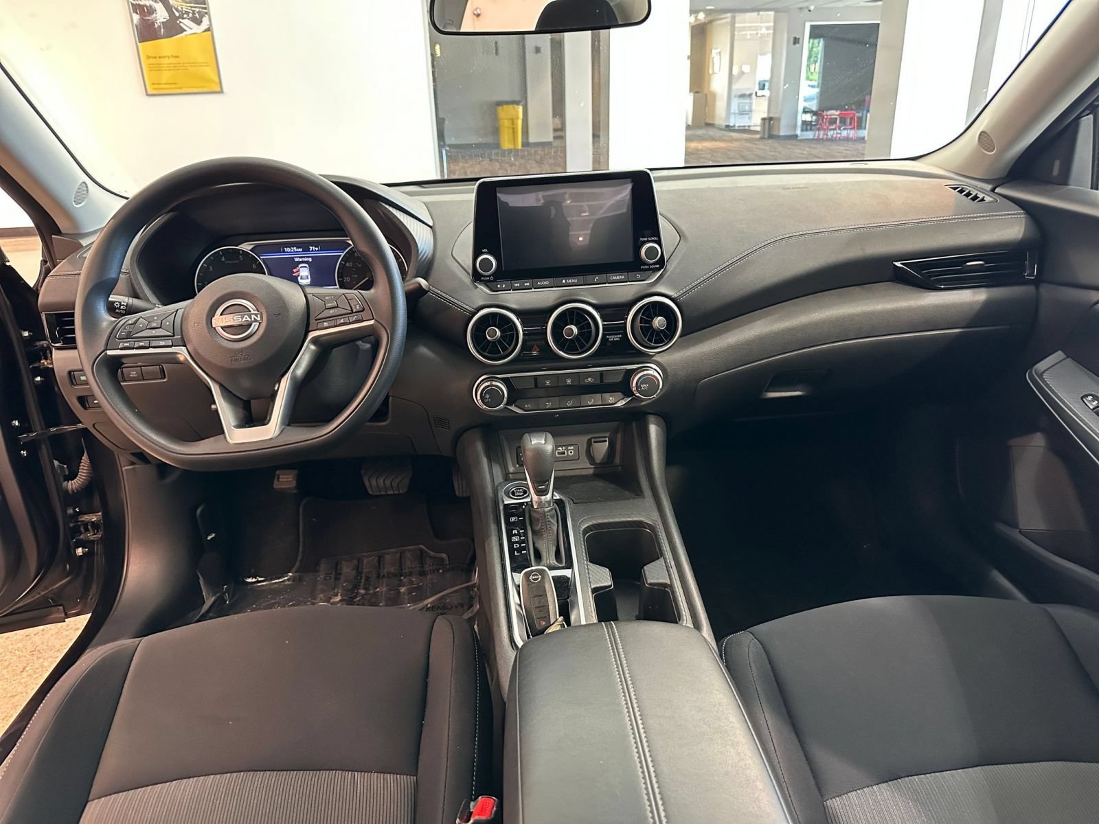 Thumbnail: 2025 Nissan Sentra - 32