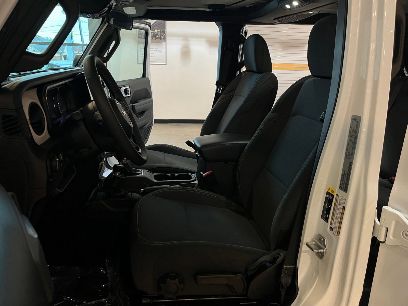 Thumbnail: 2025 Jeep Wrangler - 27