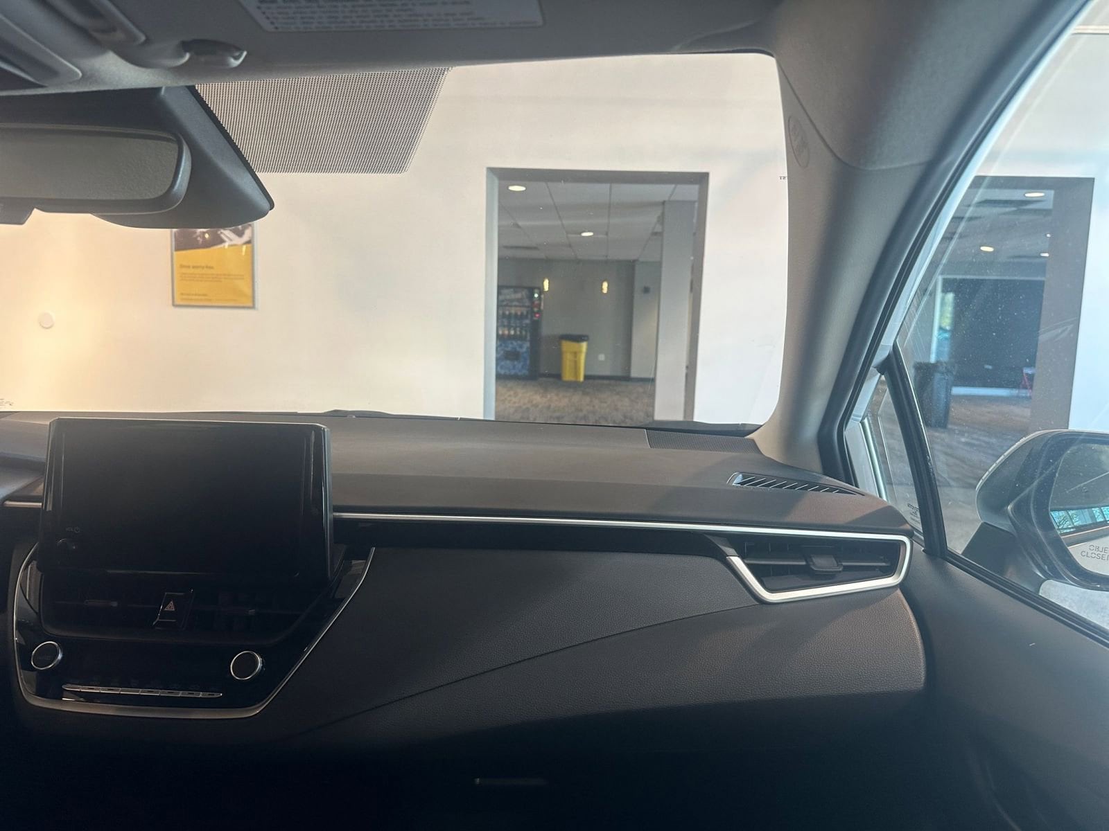 Thumbnail: 2024 Toyota Corolla - 33