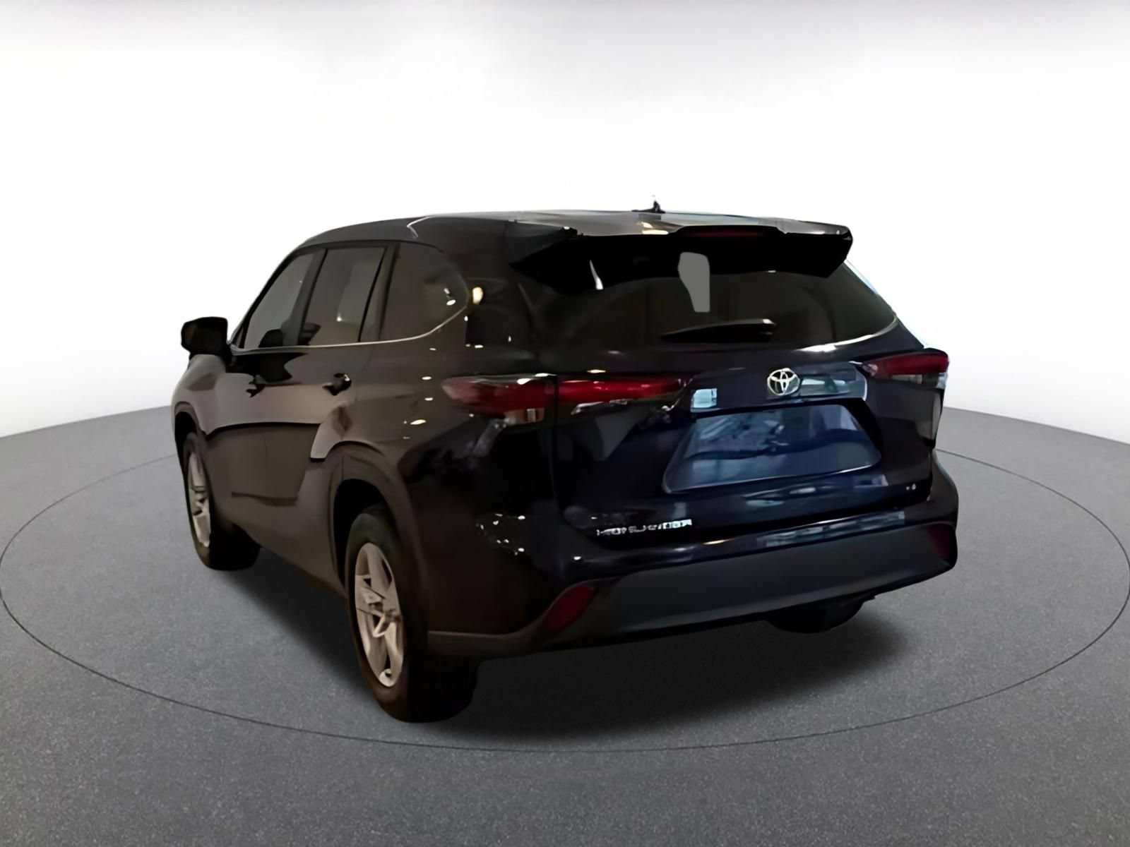 Thumbnail: 2025 Toyota Highlander - 12
