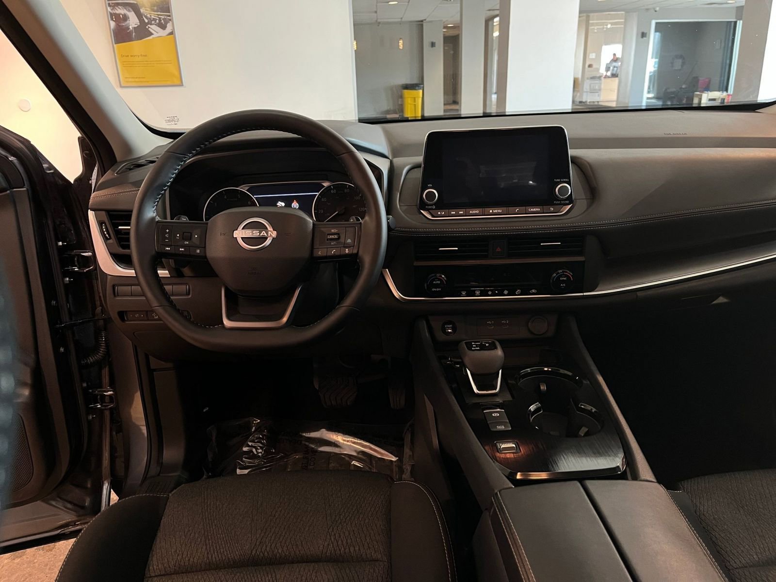 Thumbnail: 2025 Nissan Rogue - 35