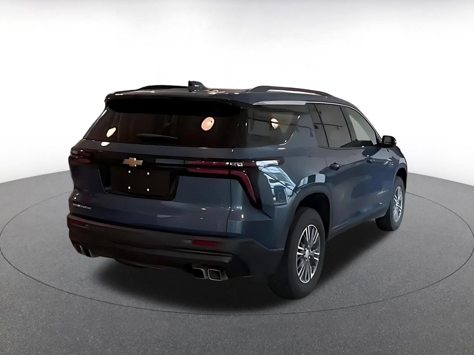 Thumbnail: 2025 Chevrolet Traverse - 10