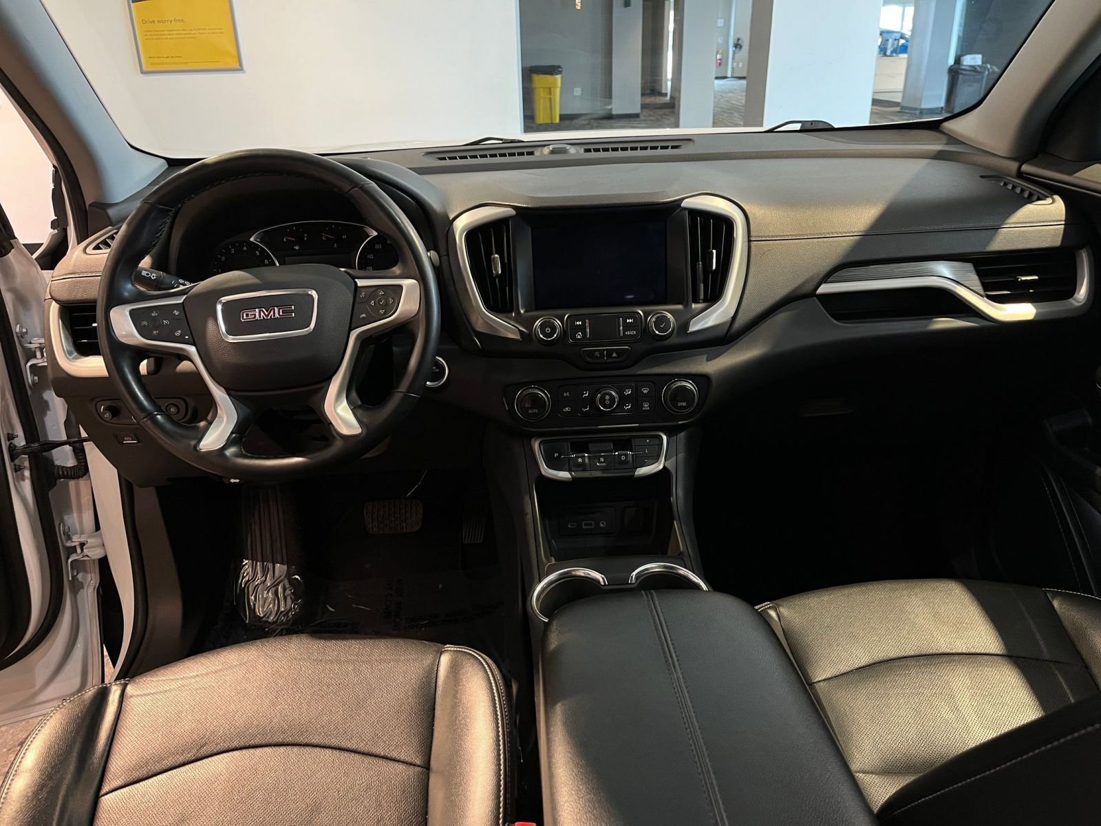 Thumbnail: 2023 GMC Terrain - 34