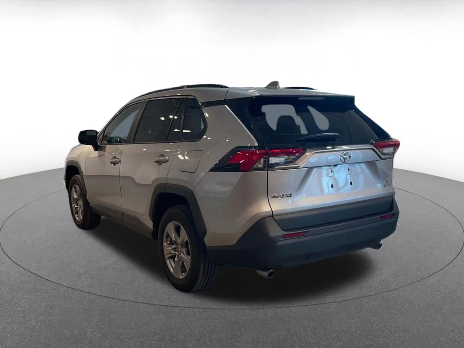 Thumbnail: 2025 Toyota RAV4 - 11