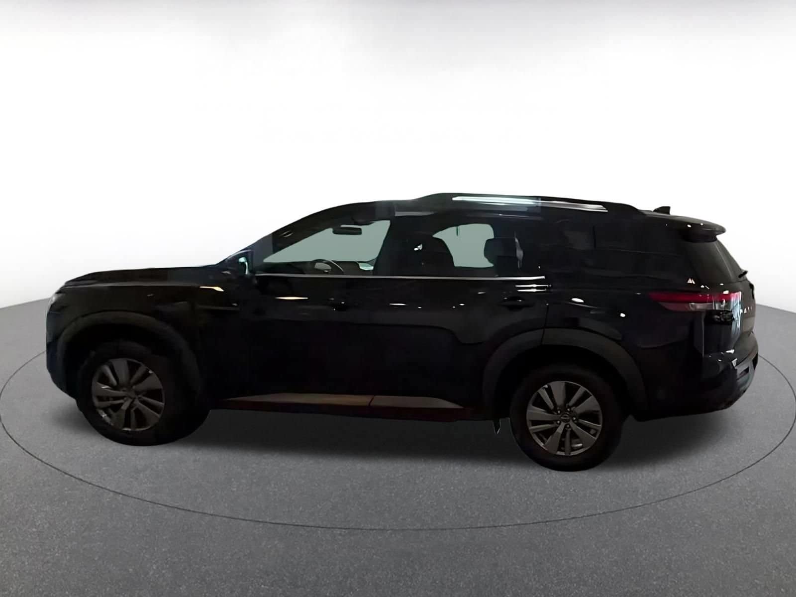Thumbnail: 2025 Nissan Pathfinder - 10