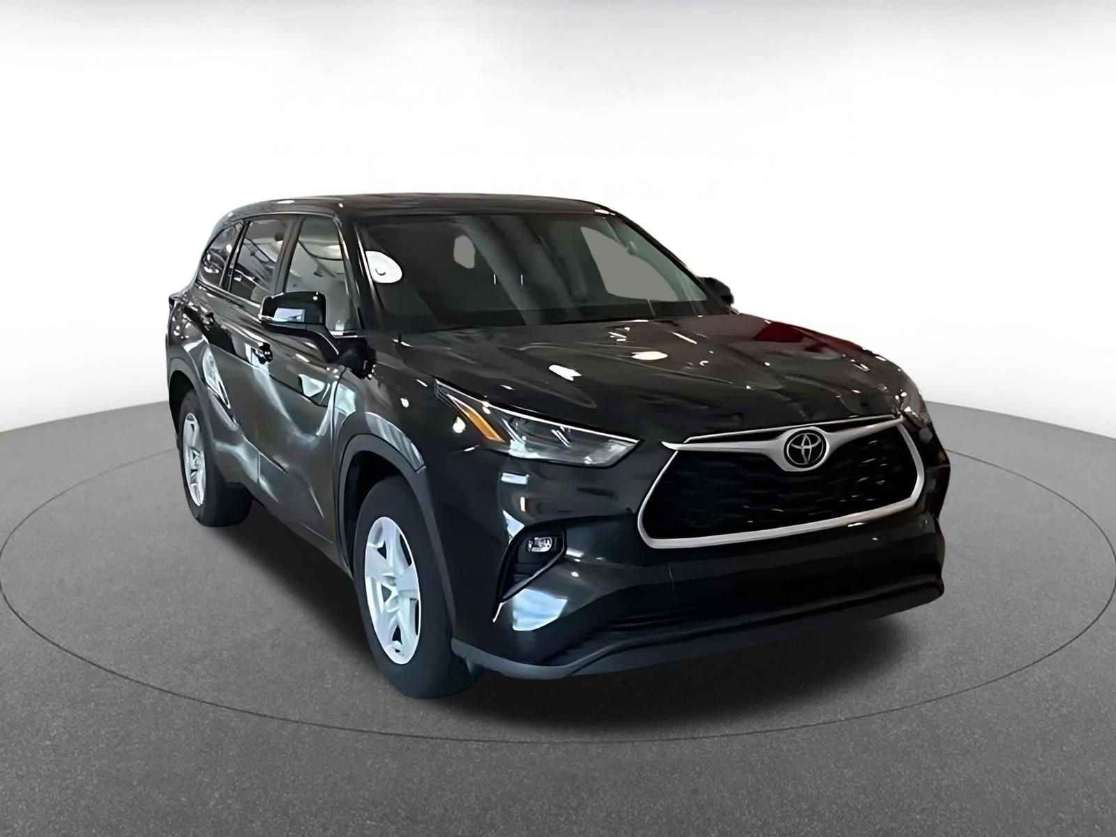 Thumbnail: 2025 Toyota Highlander - 3
