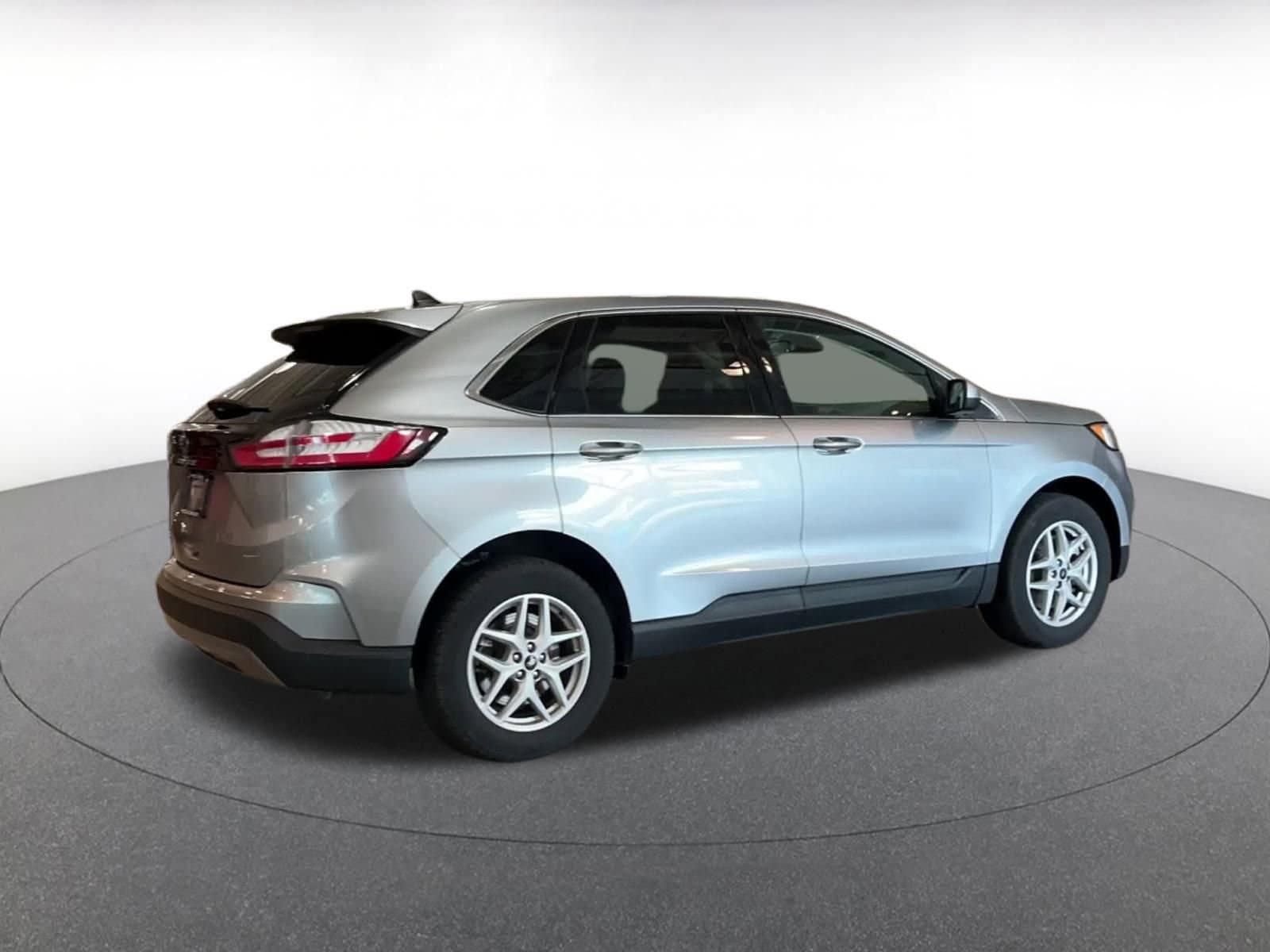 Thumbnail: 2024 Ford Edge - 15