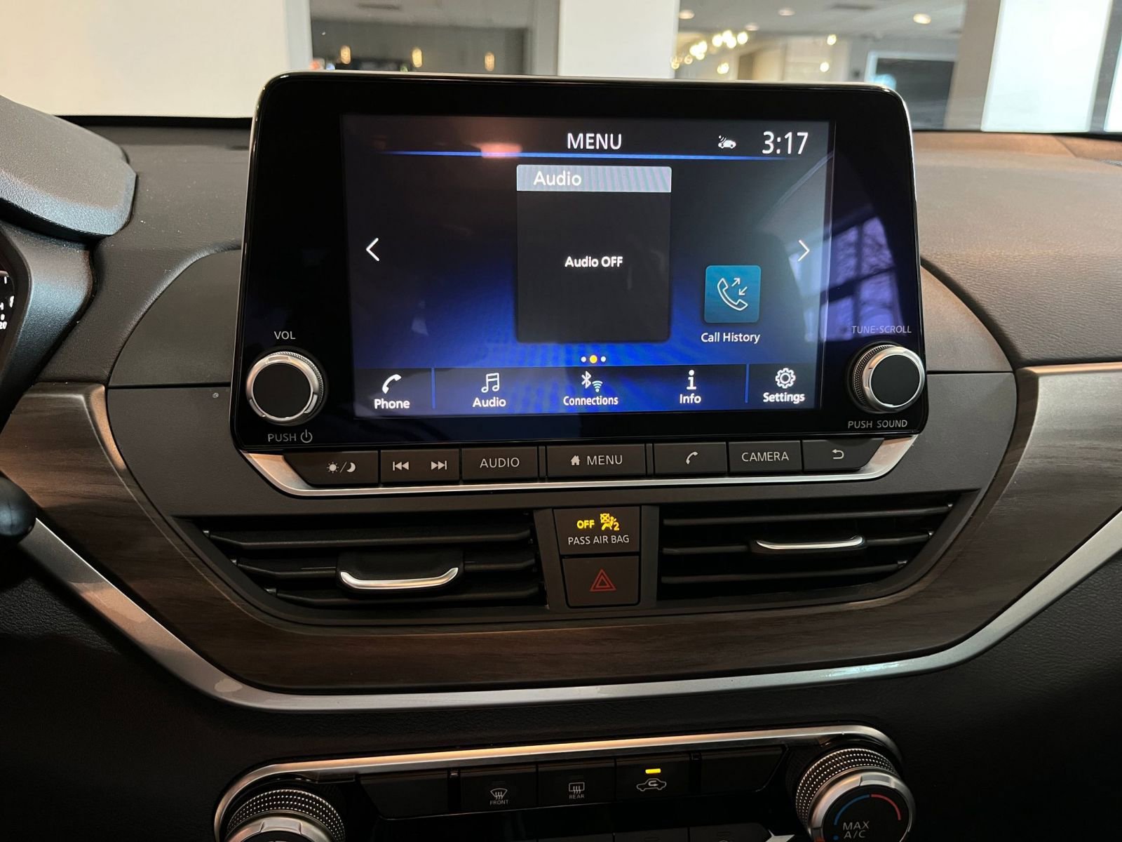 Thumbnail: 2025 Nissan Altima - 20