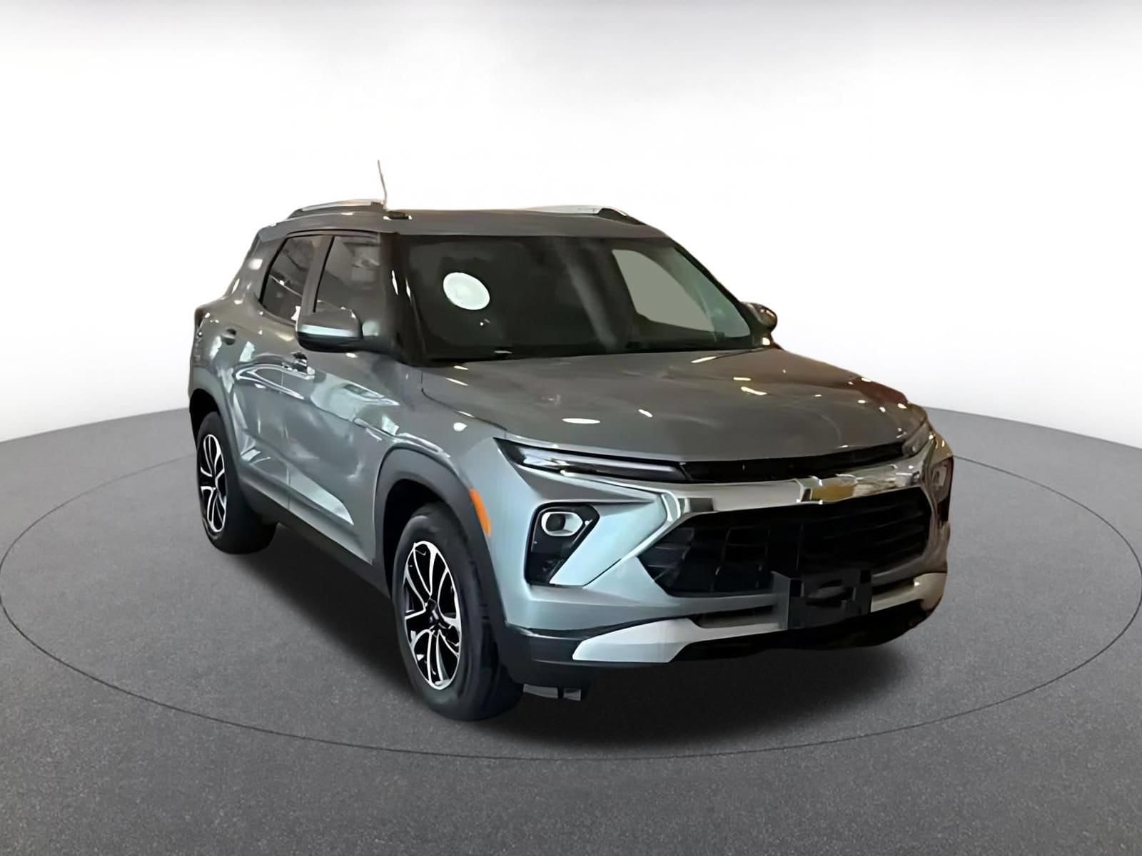 Thumbnail: 2025 Chevrolet TrailBlazer - 3