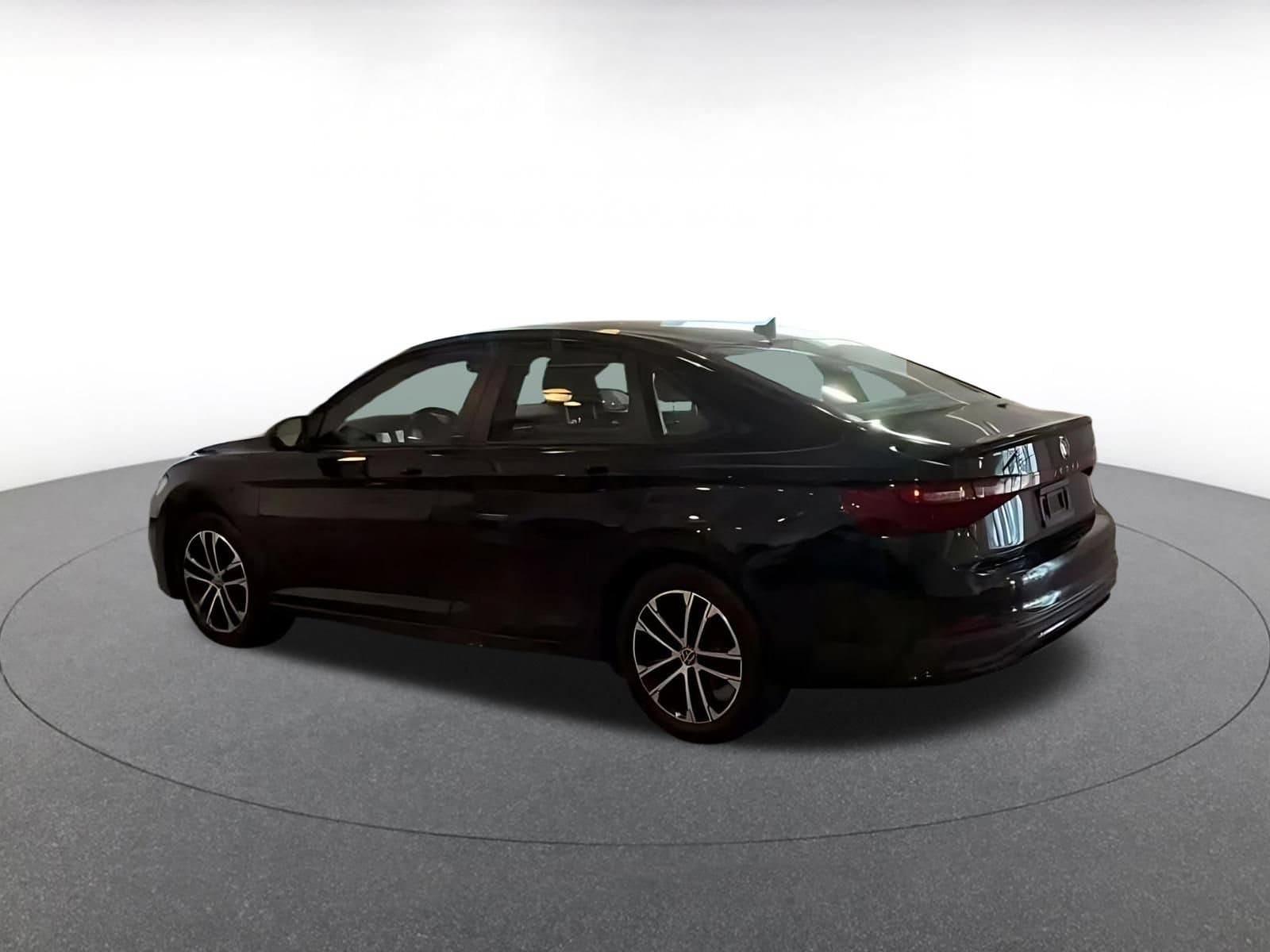 Thumbnail: 2025 Volkswagen Jetta - 11