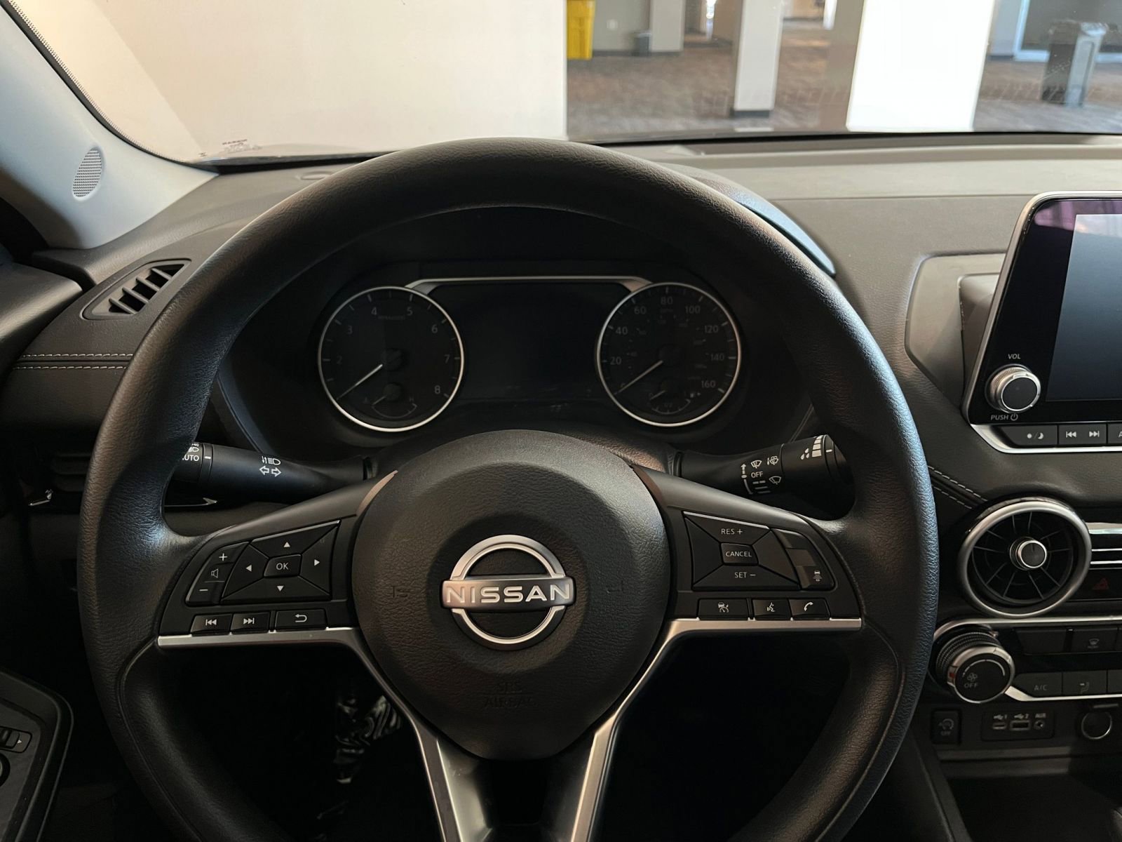 Thumbnail: 2024 Nissan Sentra - 25