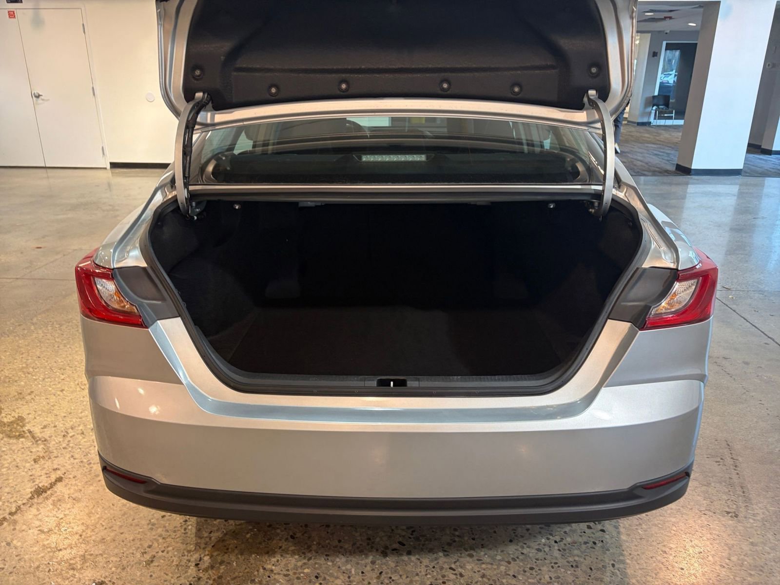 Thumbnail: 2025 Toyota Camry - 30