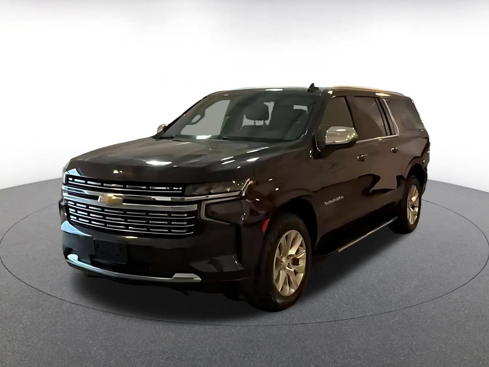 Thumbnail: 2023 Chevrolet Suburban - 6