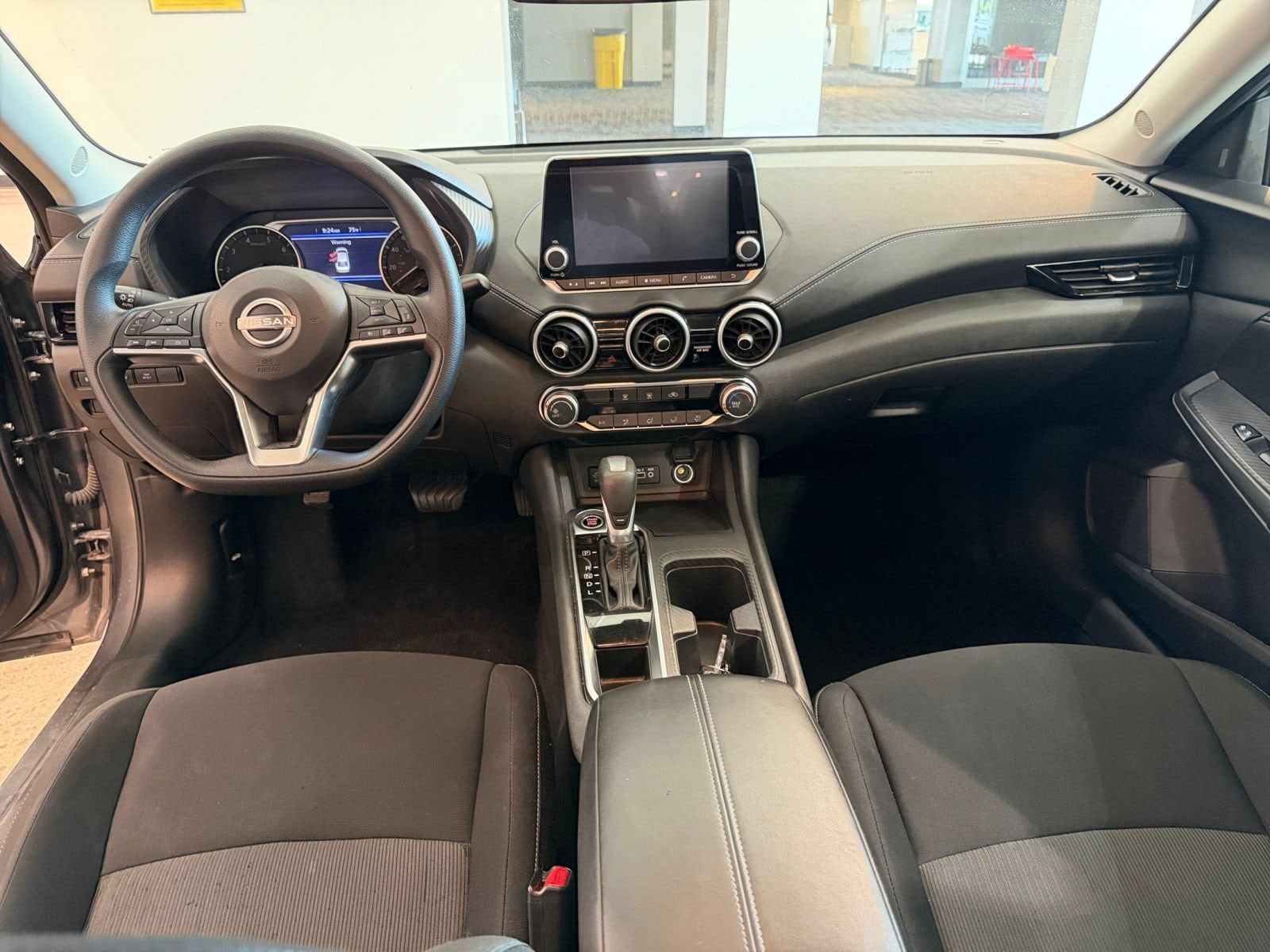 Thumbnail: 2025 Nissan Sentra - 32