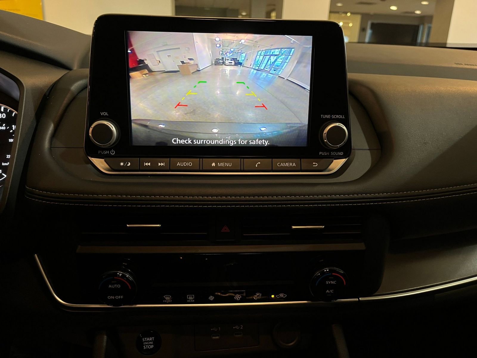 Thumbnail: 2025 Nissan Rogue - 25