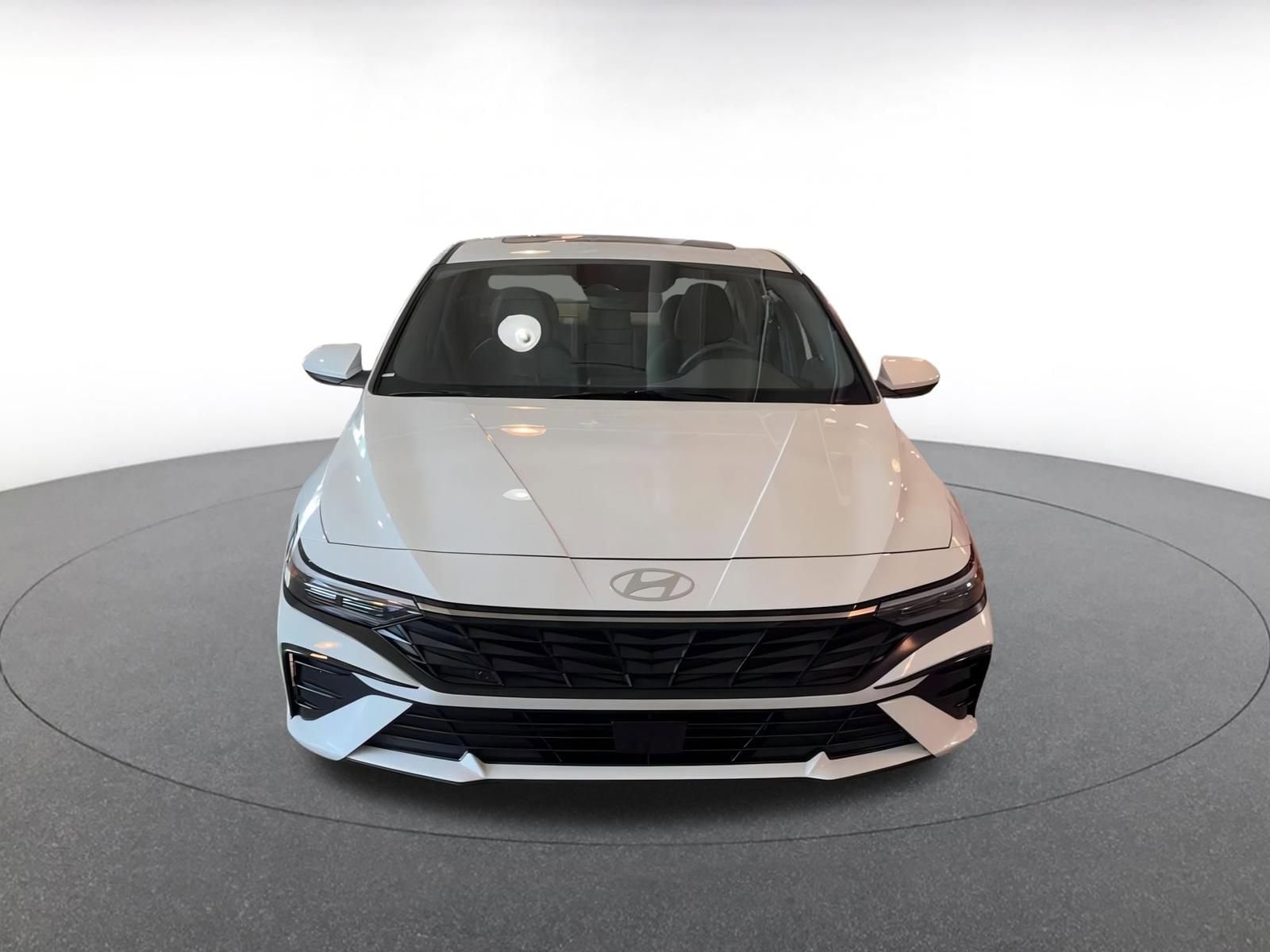 Thumbnail: 2025 Hyundai Elantra - 4