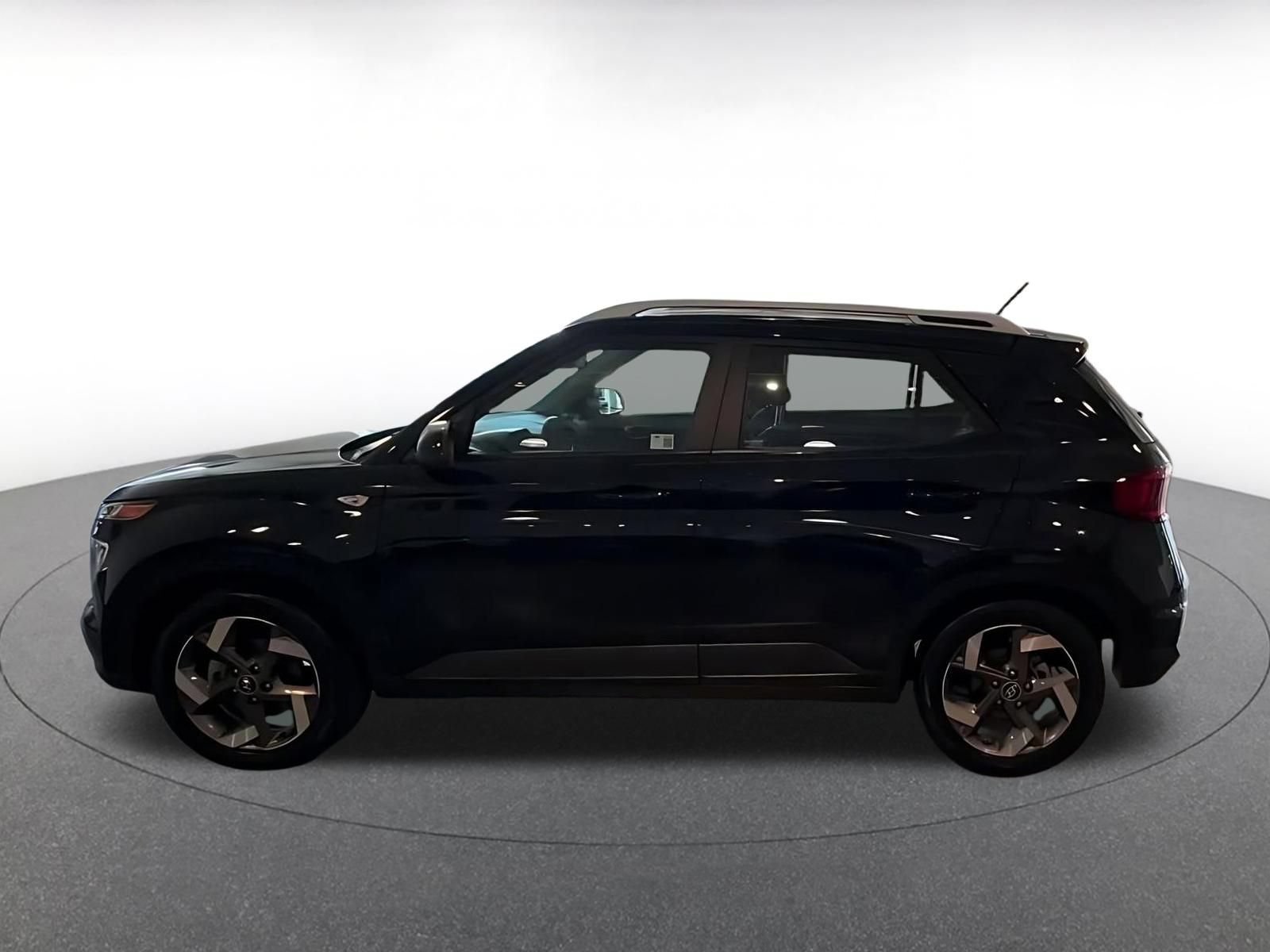 Thumbnail: 2025 Hyundai Venue - 7