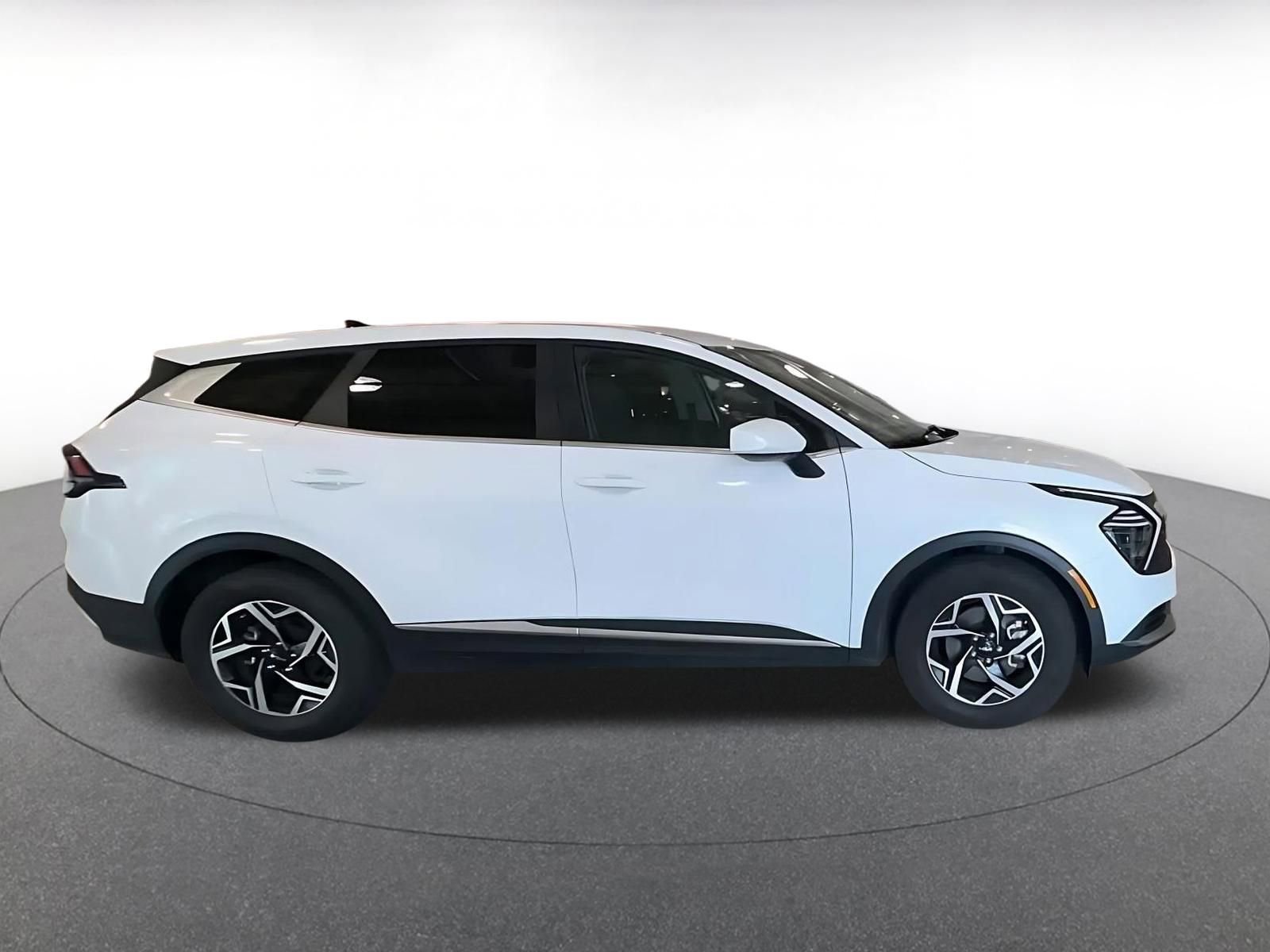 Thumbnail: 2025 Kia Sportage - 14