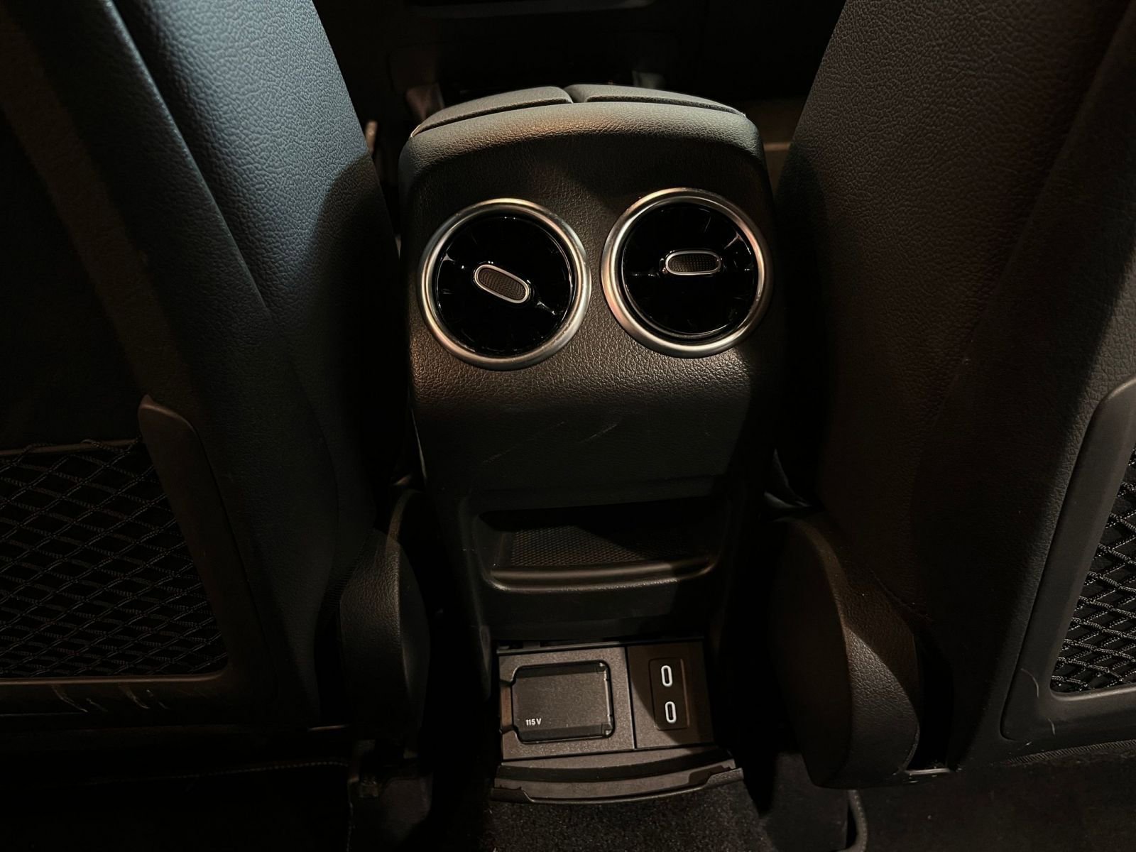 Thumbnail: 2025 Mercedes-Benz GLA - 24