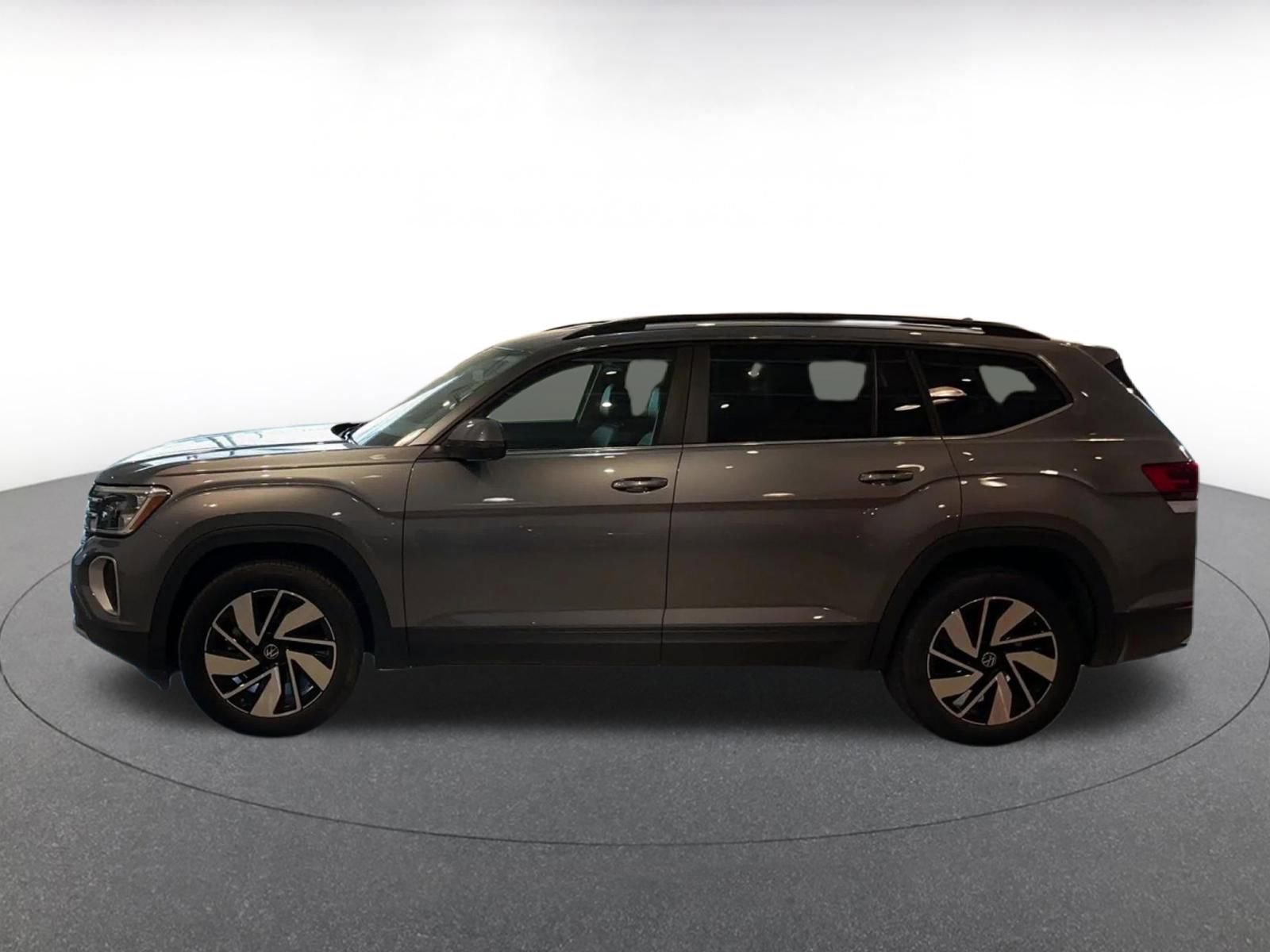 Thumbnail: 2025 Volkswagen Atlas - 9