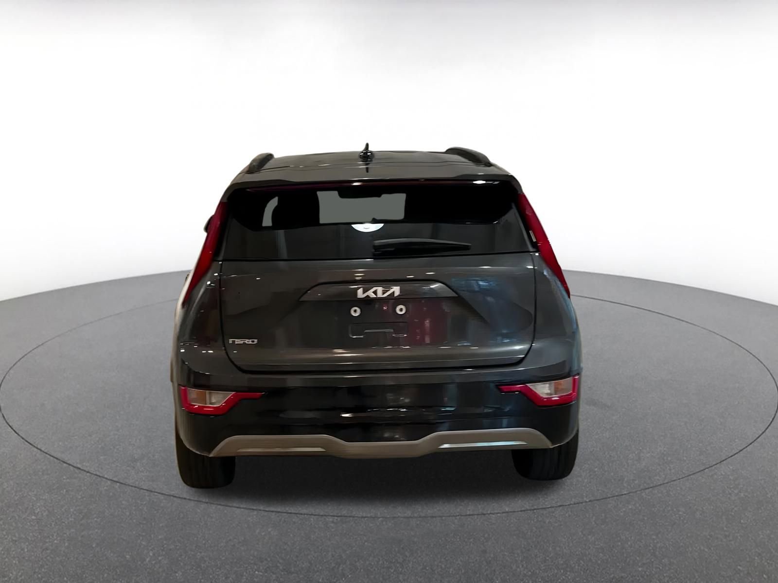 Thumbnail: 2023 Kia Niro - 12