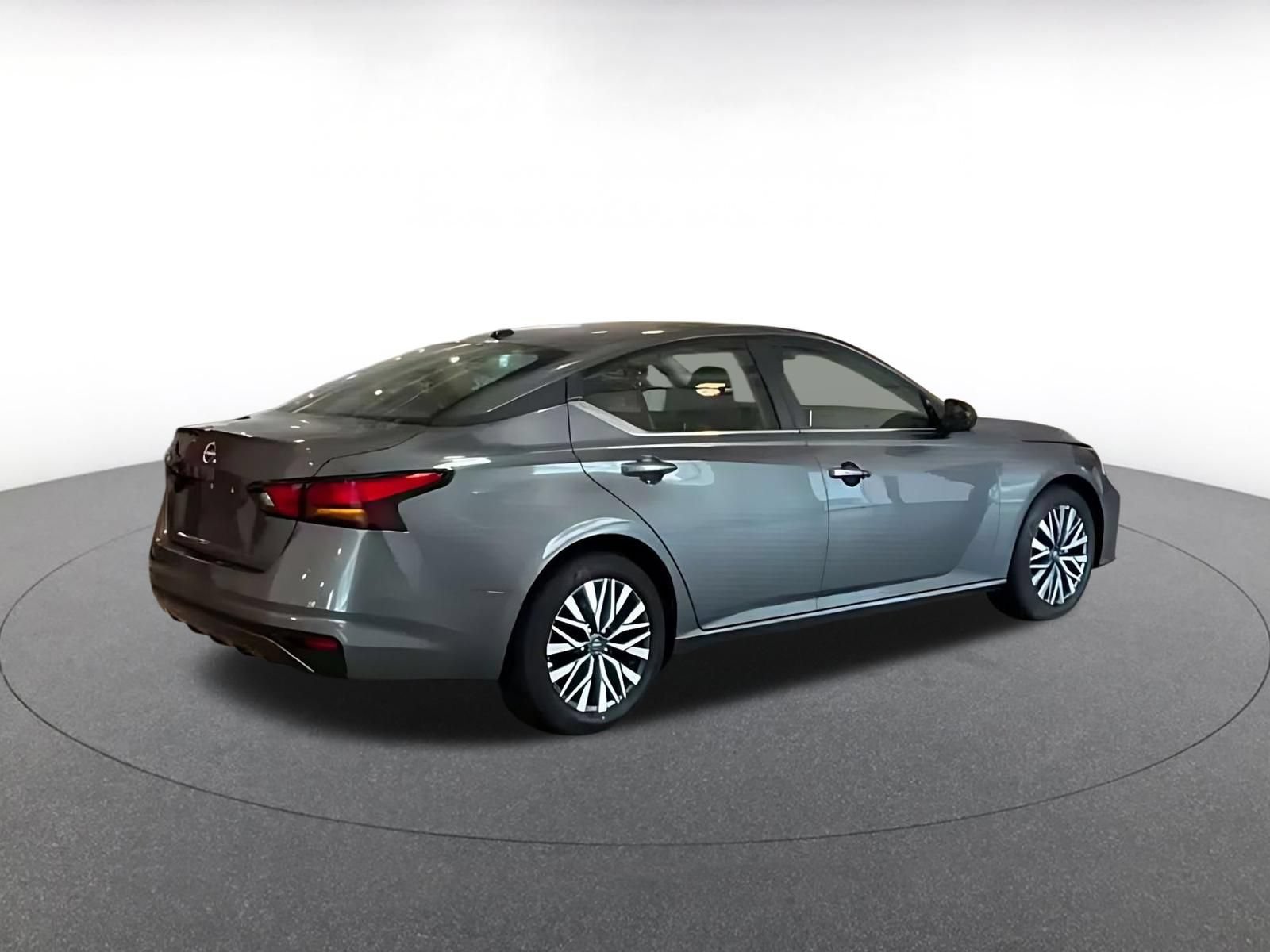 Thumbnail: 2026 Nissan Altima - 12